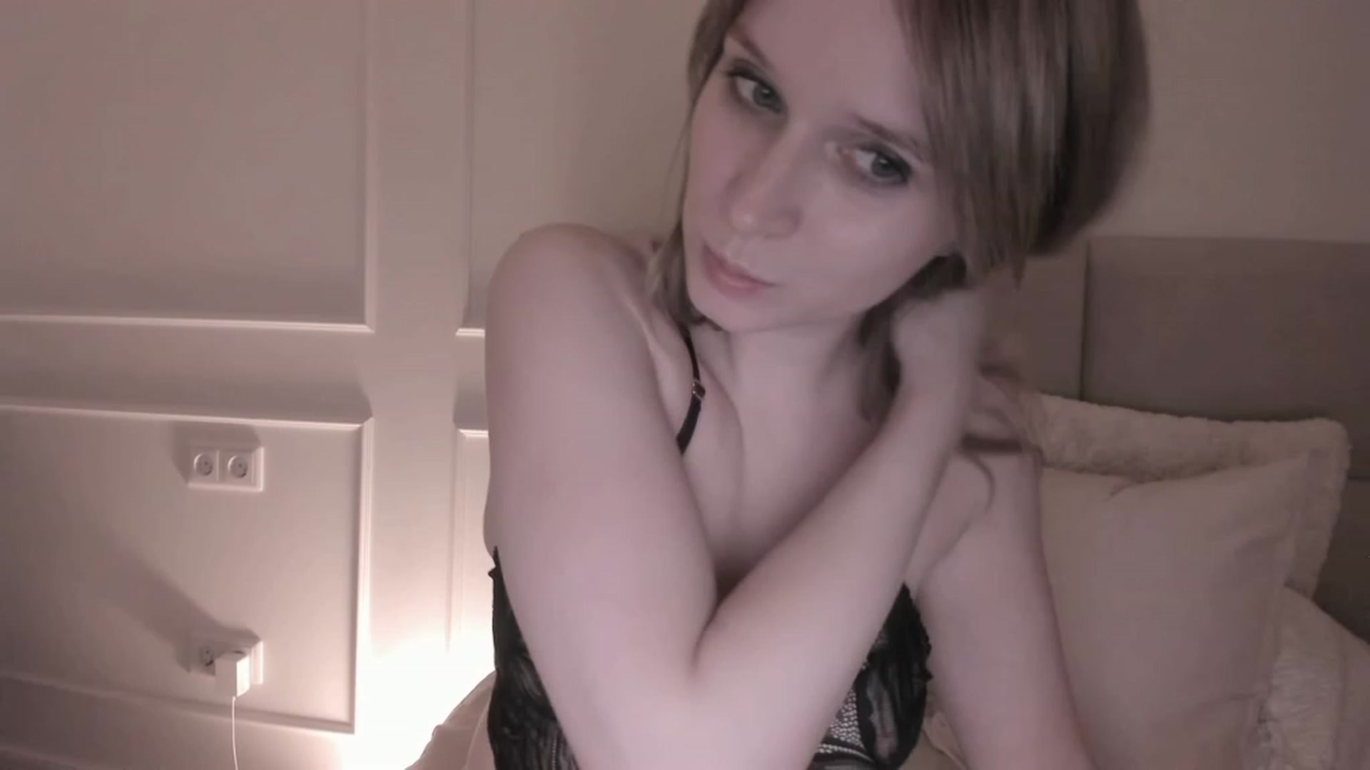 Gallery image thumbnail from Speculoos_'s myfreecams stream on, 11/15/2023, 20:14 image 2 of 20