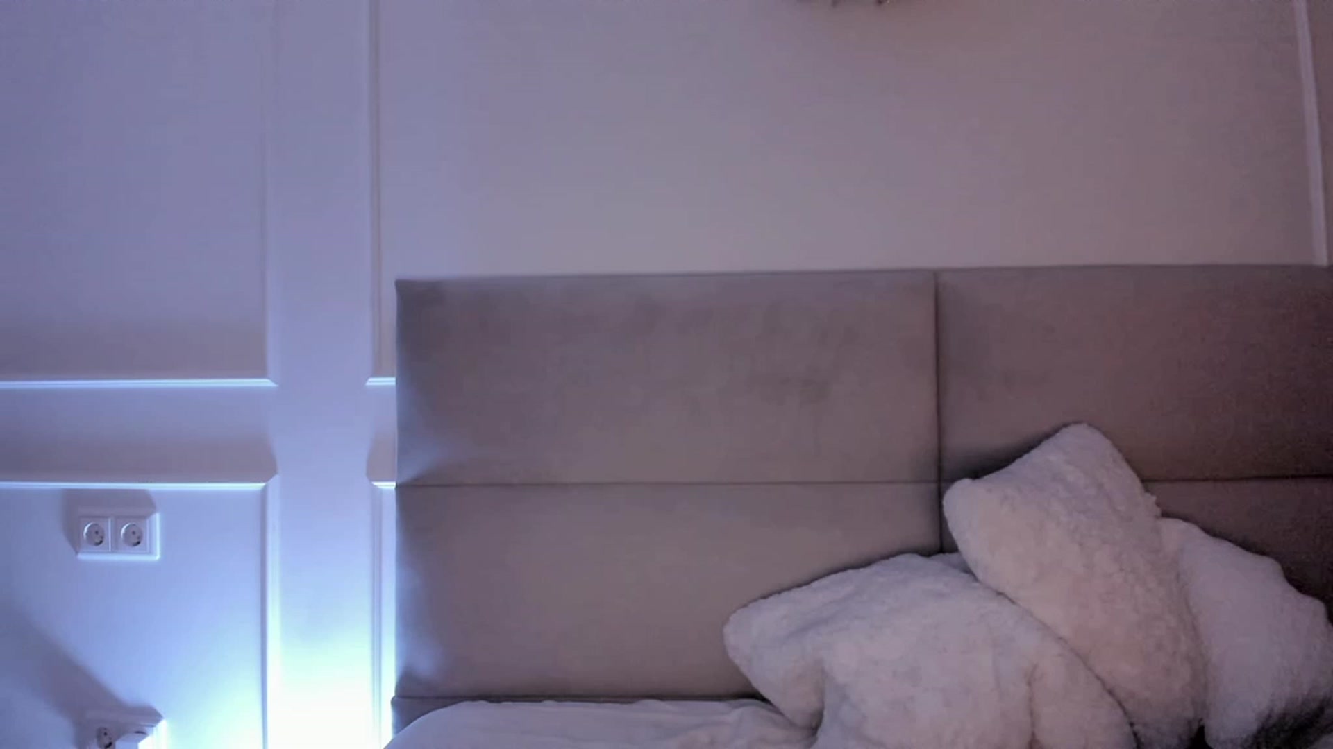 Gallery image thumbnail from Speculoos_'s myfreecams stream on, 11/27/2023, 21:05 image 11 of 20
