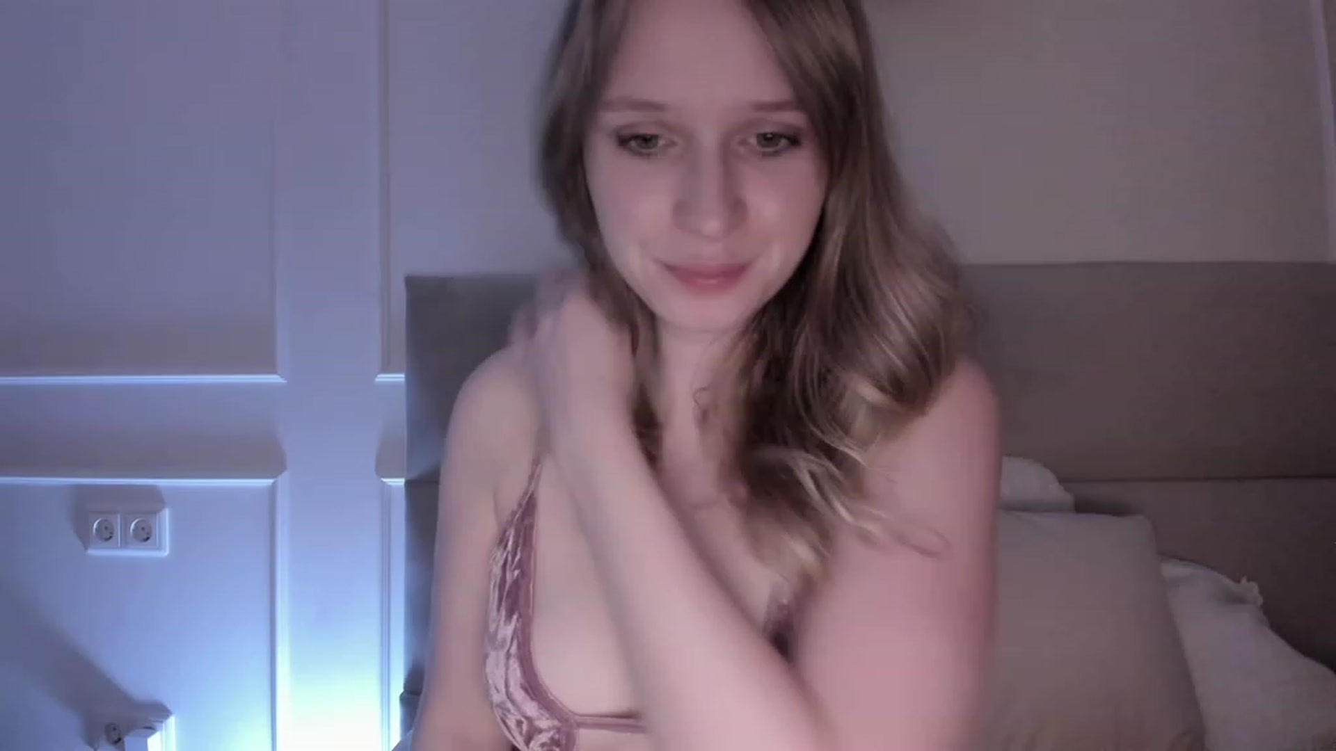 Gallery image thumbnail from Speculoos_'s myfreecams stream on, 11/27/2023, 21:05 image 2 of 20