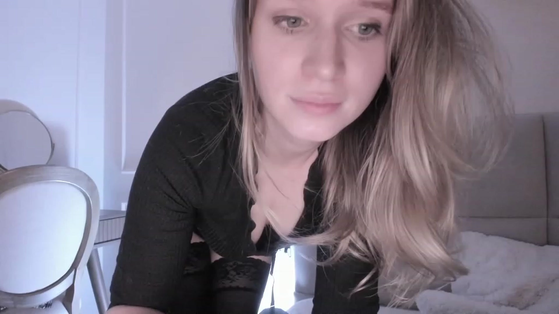Gallery image thumbnail from Speculoos_'s myfreecams stream on, 12/14/2023, 20:57 image 16 of 20