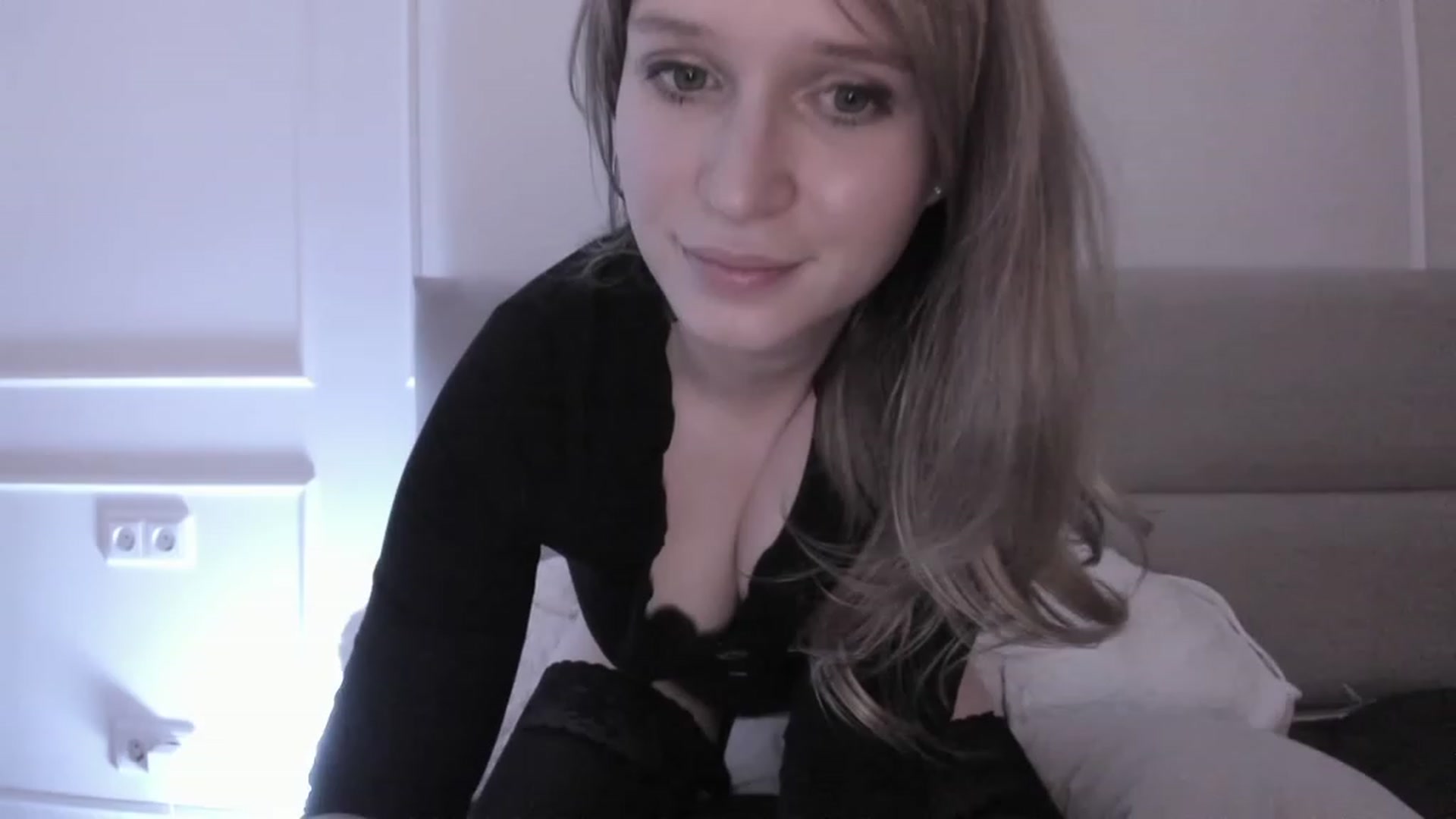 Gallery image thumbnail from Speculoos_'s myfreecams stream on, 12/14/2023, 20:57 image 4 of 20