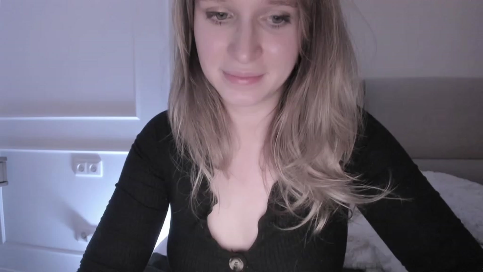 Gallery image thumbnail from Speculoos_'s myfreecams stream on, 12/14/2023, 20:57 image 18 of 20