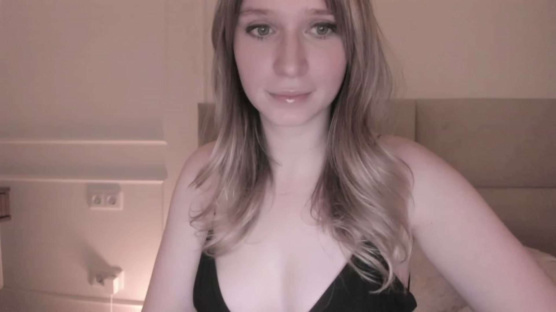 Gallery image thumbnail from Speculoos_'s myfreecams stream on, 01/23/2024, 20:38 image 19 of 20