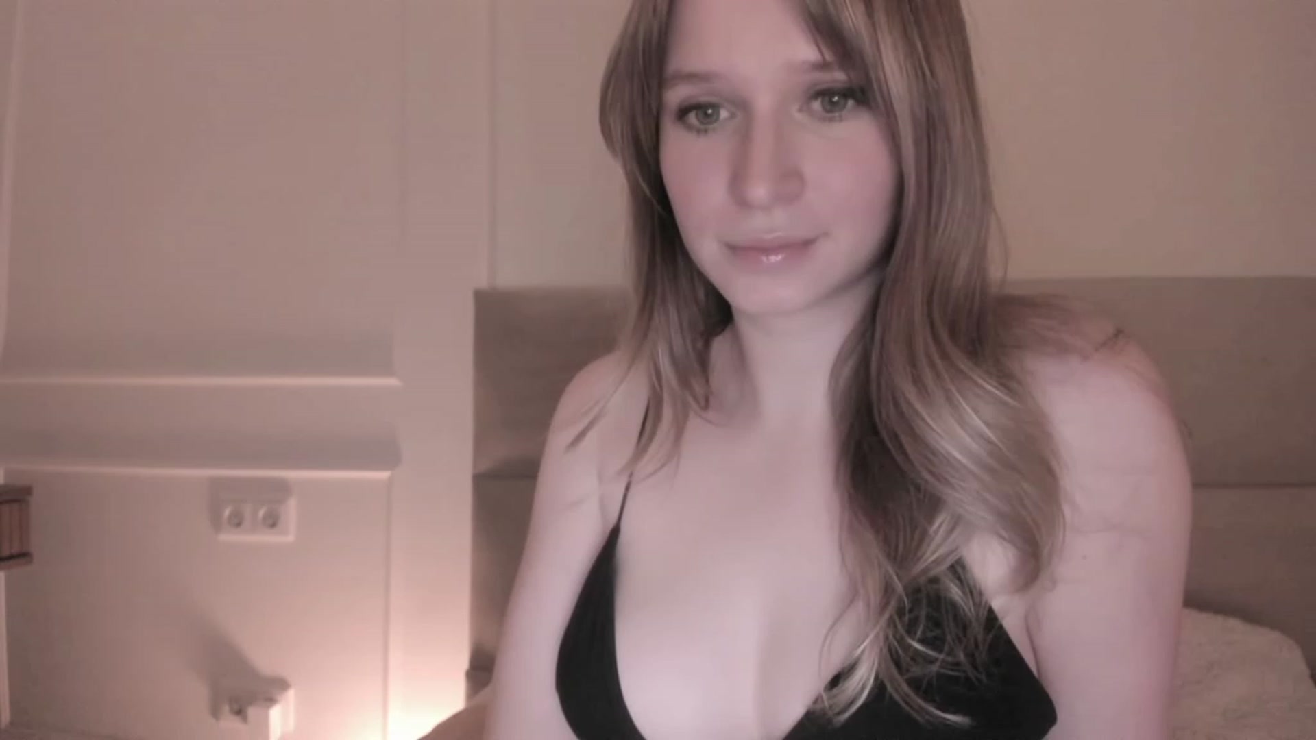 Gallery image thumbnail from Speculoos_'s myfreecams stream on, 01/23/2024, 20:38 image 7 of 20