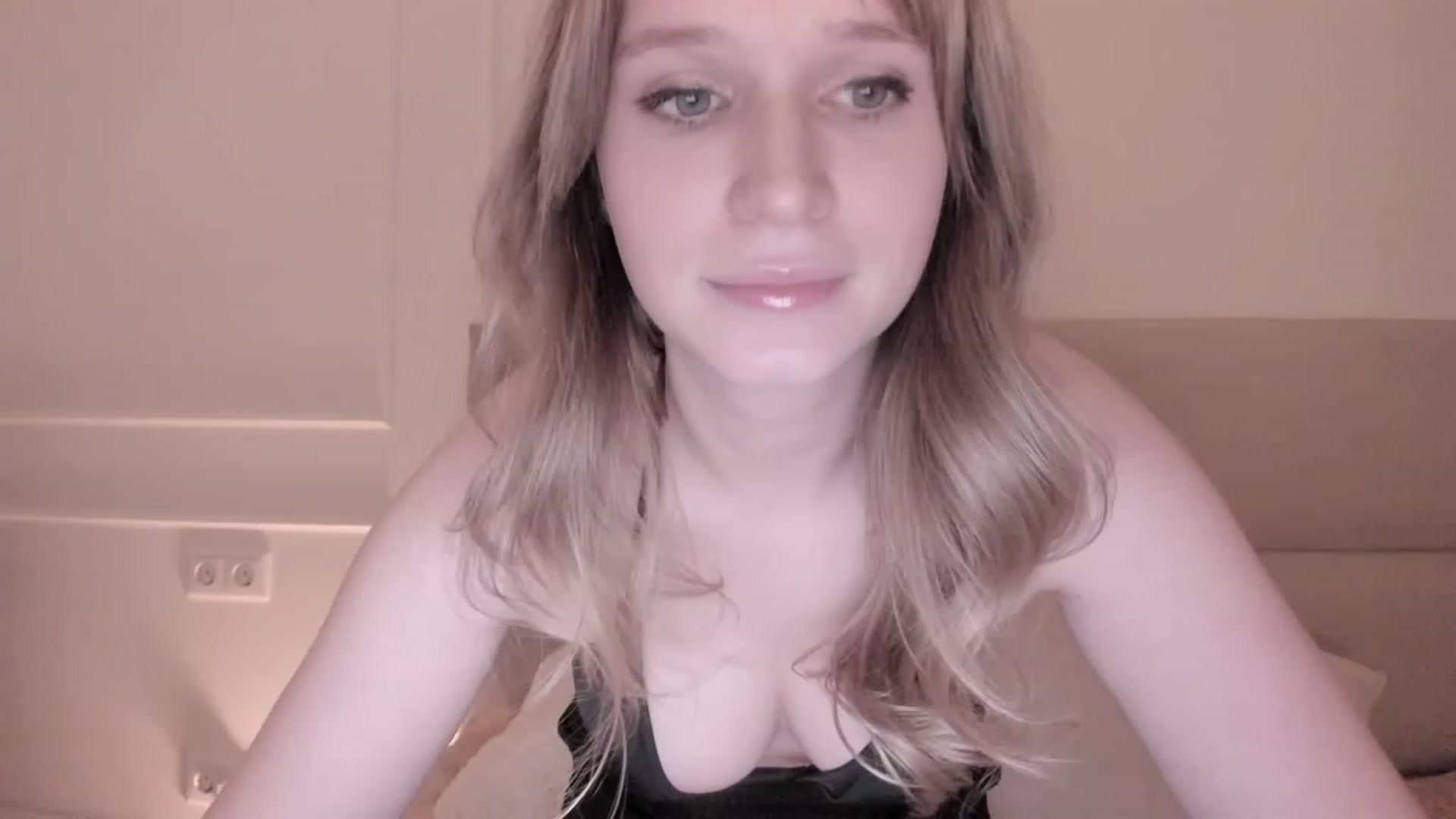 Gallery image thumbnail from Speculoos_'s myfreecams stream on, 01/24/2024, 19:45 image 15 of 20