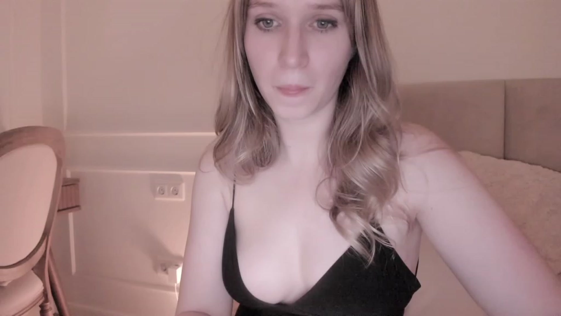 Gallery image thumbnail from Speculoos_'s myfreecams stream on, 01/25/2024, 19:58 image 8 of 20
