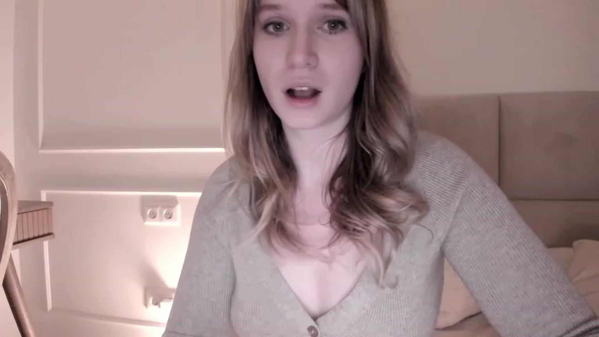 Gallery image thumbnail from Speculoos_'s myfreecams stream on, 02/13/2024, 20:39 image 18 of 20