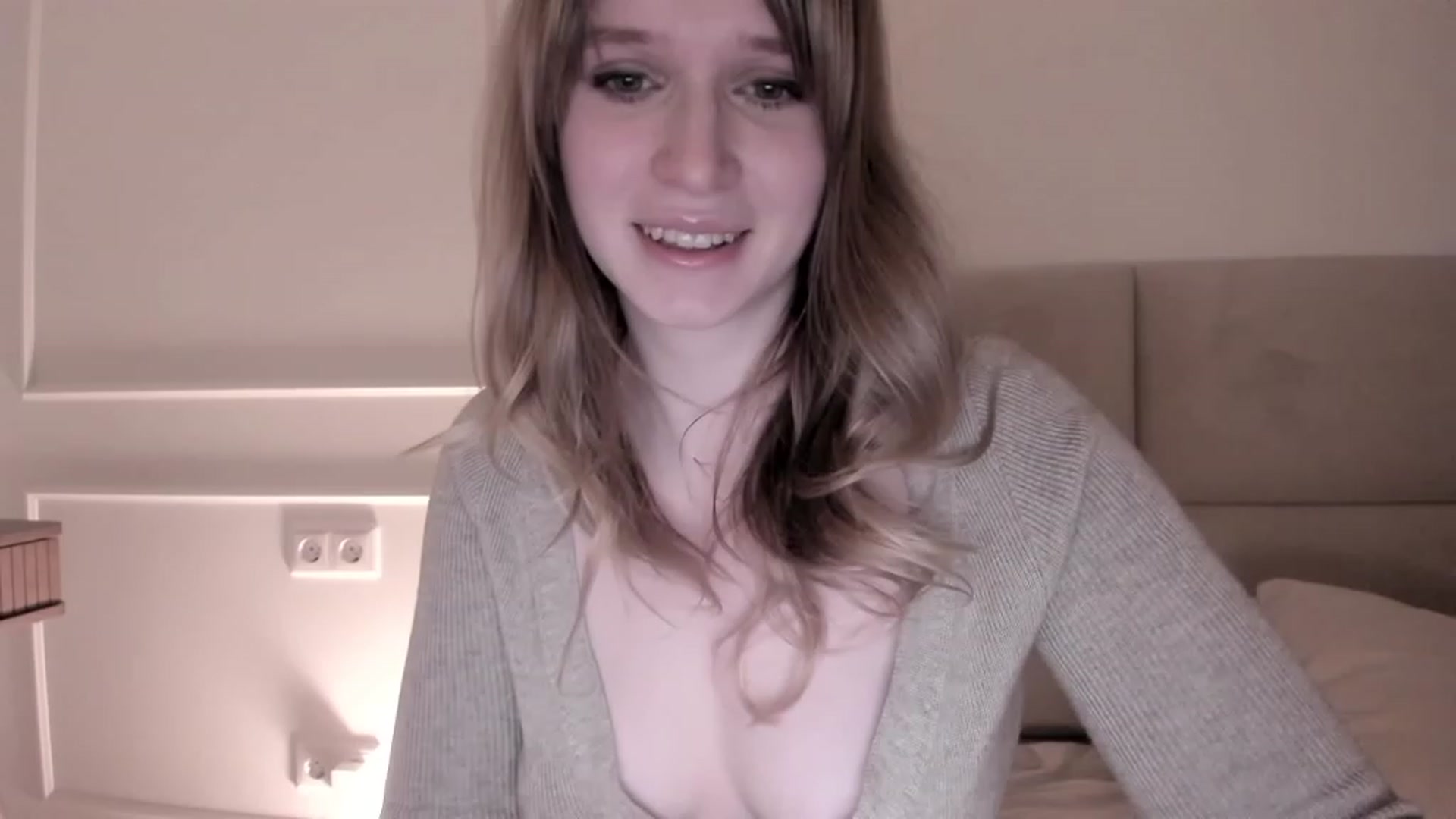 Gallery image thumbnail from Speculoos_'s myfreecams stream on, 02/13/2024, 20:39 image 3 of 20