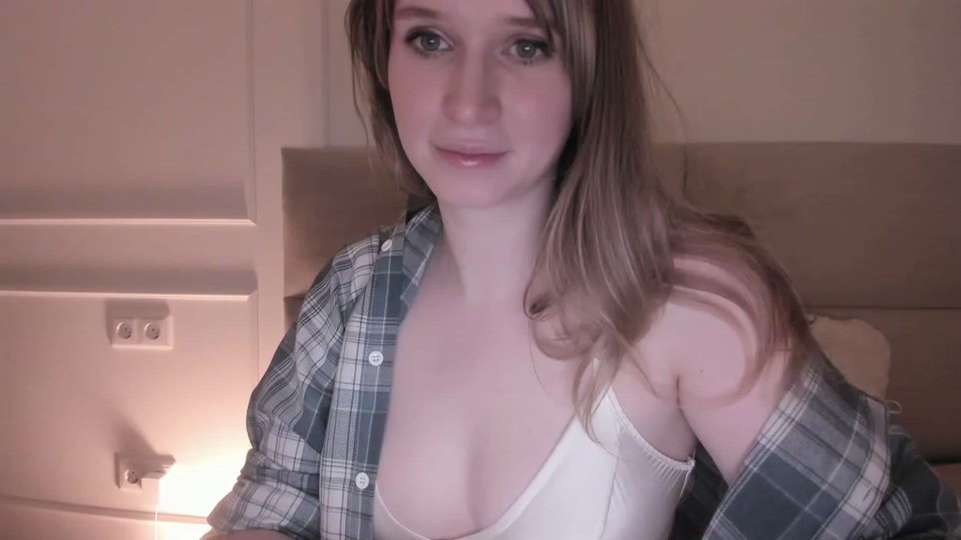 Gallery image thumbnail from Speculoos_'s myfreecams stream on, 02/15/2024, 20:31 image 16 of 20