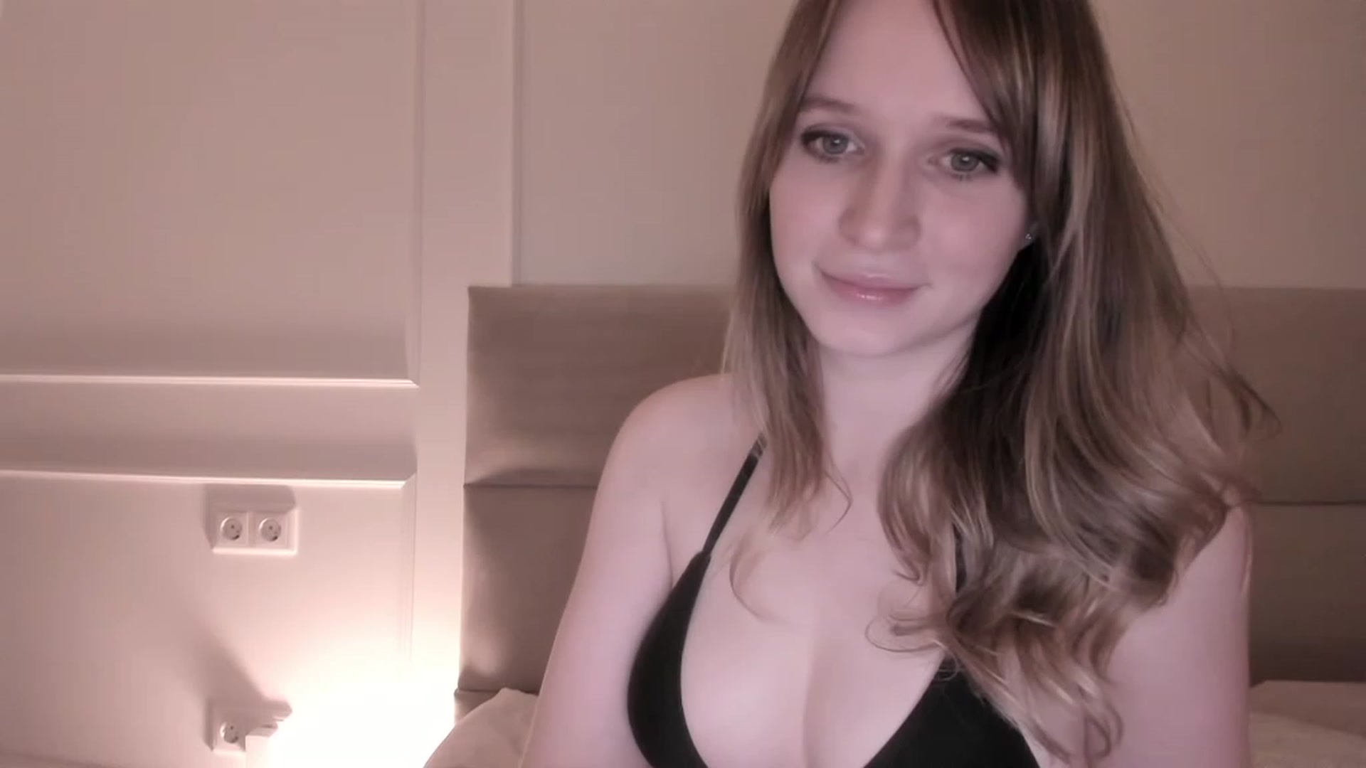 Gallery image thumbnail from Speculoos_'s myfreecams stream on, 02/20/2024, 20:35 image 17 of 20