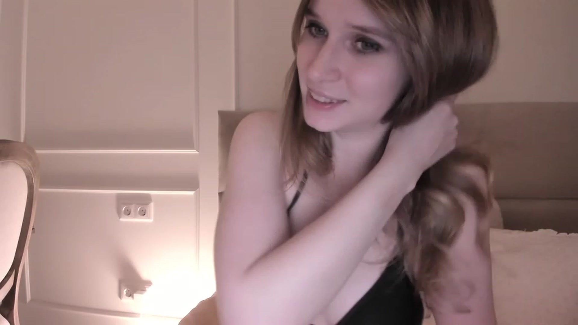Gallery image thumbnail from Speculoos_'s myfreecams stream on, 02/21/2024, 20:48 image 18 of 20