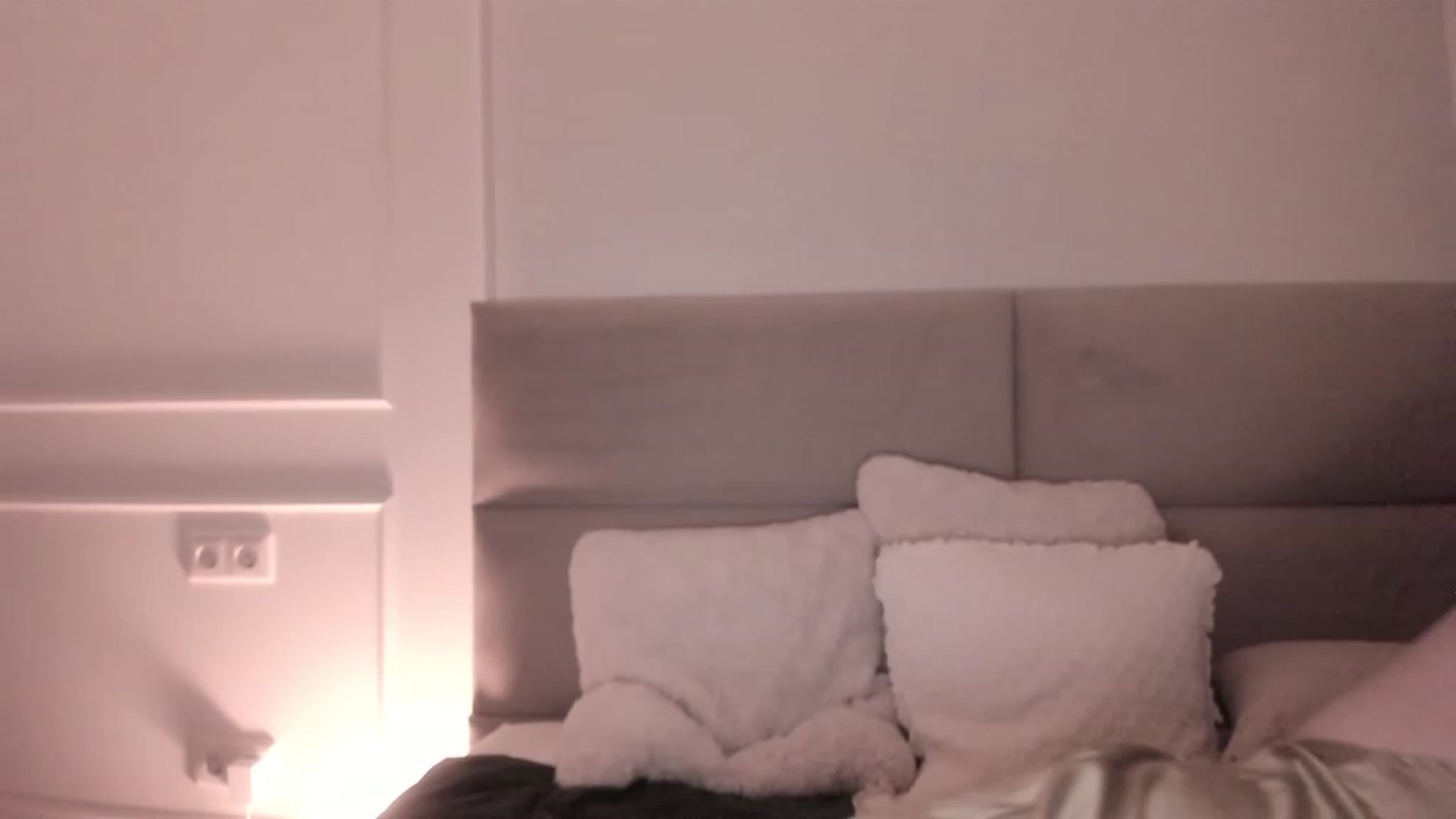 Gallery image thumbnail from Speculoos_'s myfreecams stream on, 02/27/2024, 20:56 image 18 of 20