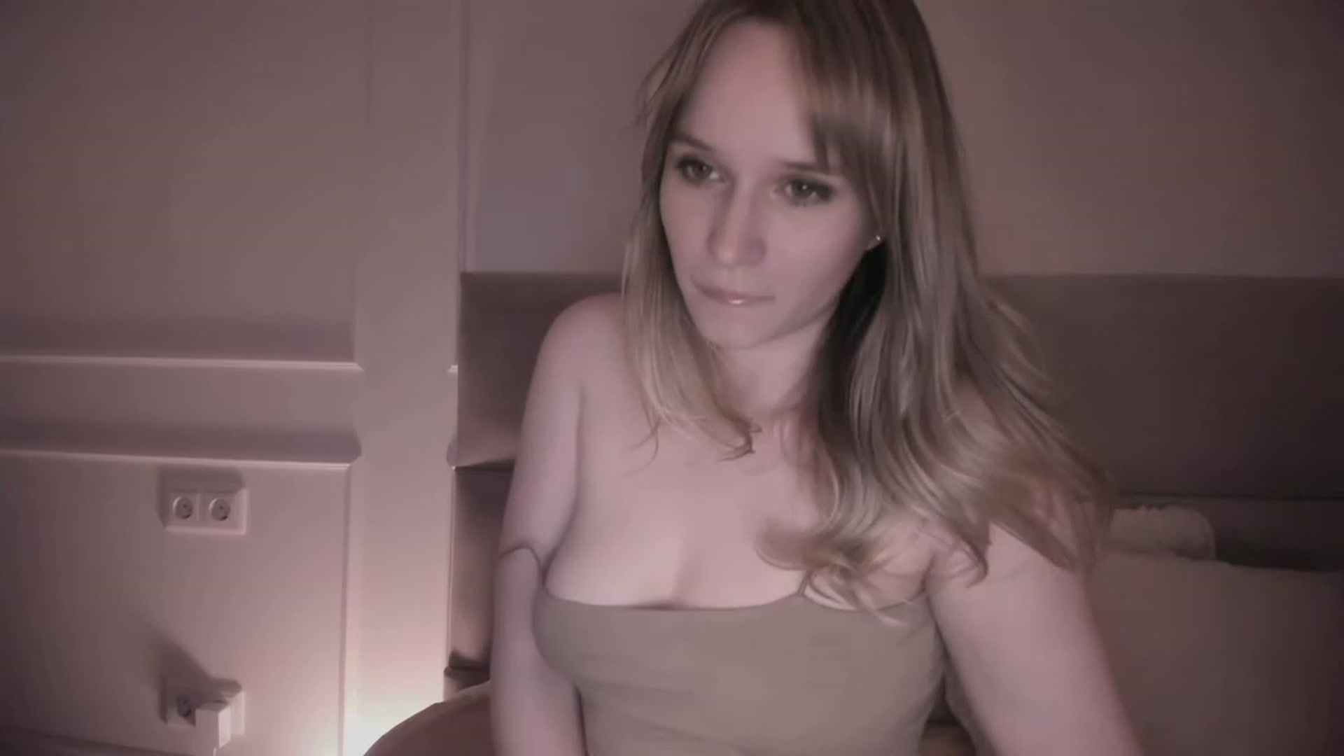 Gallery image thumbnail from Speculoos_'s myfreecams stream on, 03/08/2024, 20:54 image 13 of 20