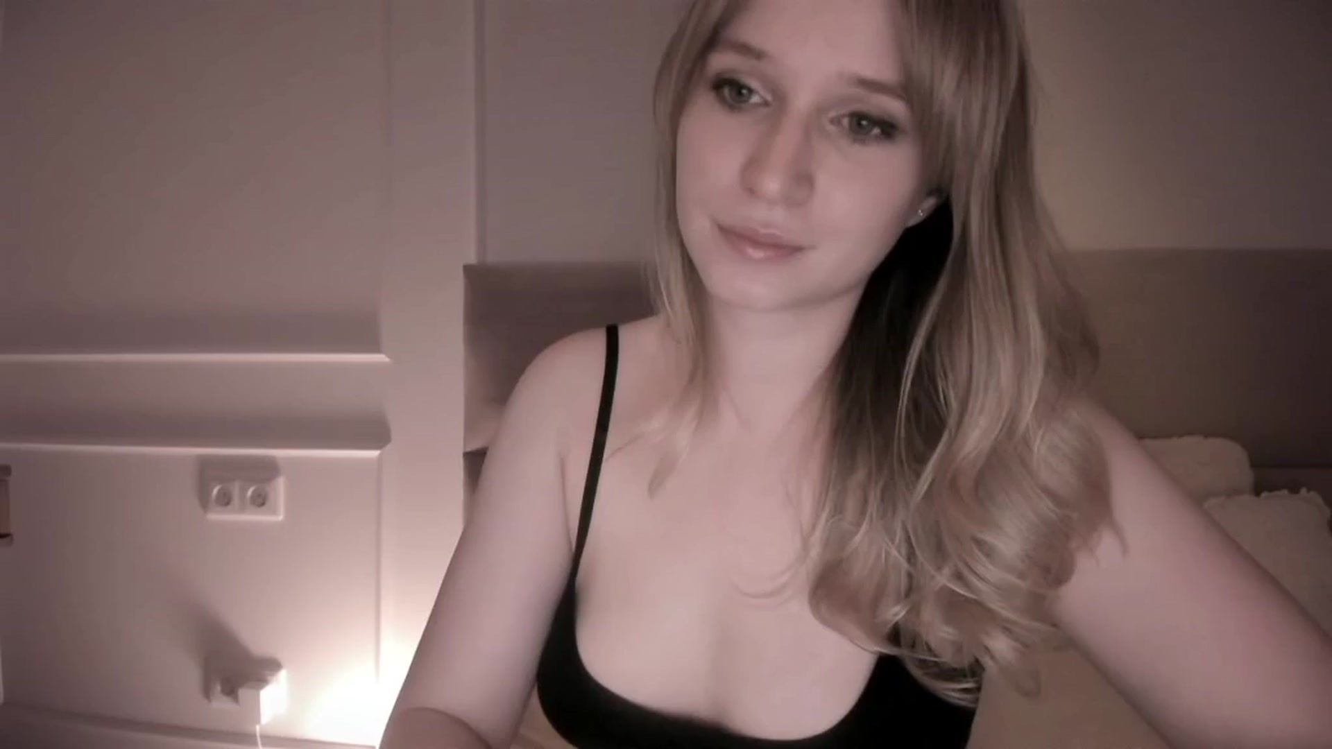 Gallery image thumbnail from Speculoos_'s myfreecams stream on, 03/27/2024, 21:30 image 2 of 20