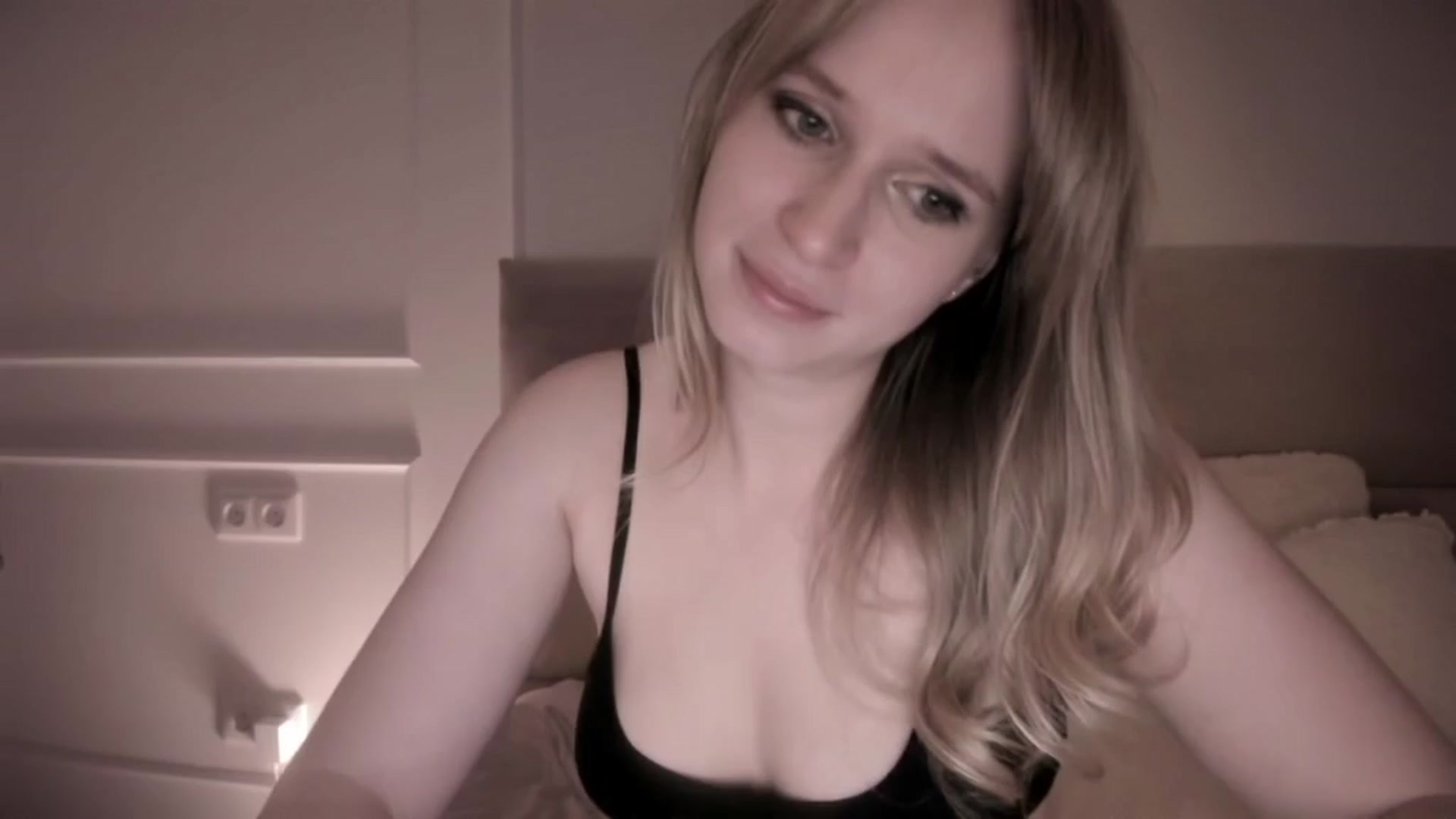 Gallery image thumbnail from Speculoos_'s myfreecams stream on, 03/27/2024, 21:30 image 20 of 20