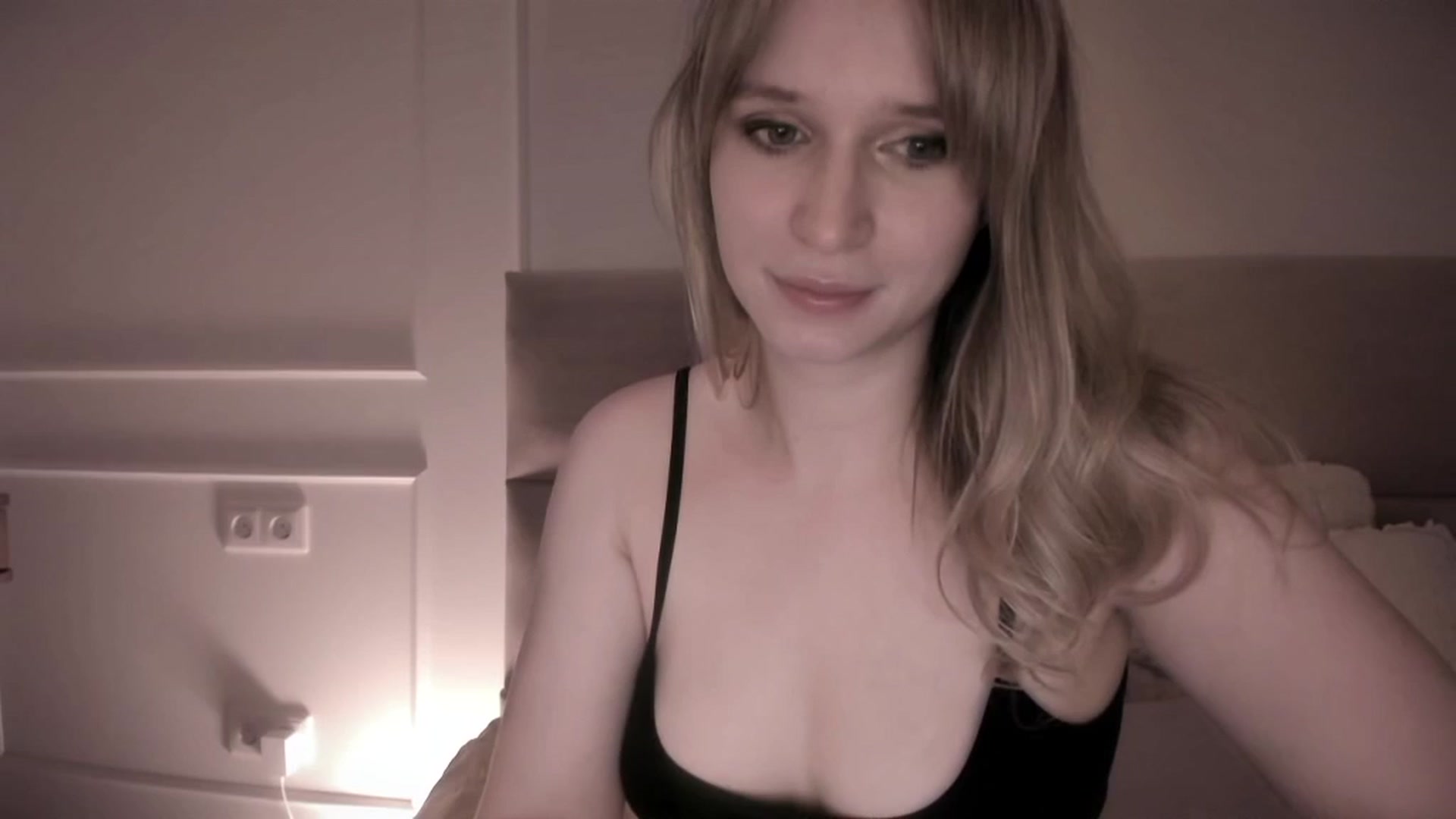 Gallery image thumbnail from Speculoos_'s myfreecams stream on, 03/27/2024, 21:30 image 14 of 20