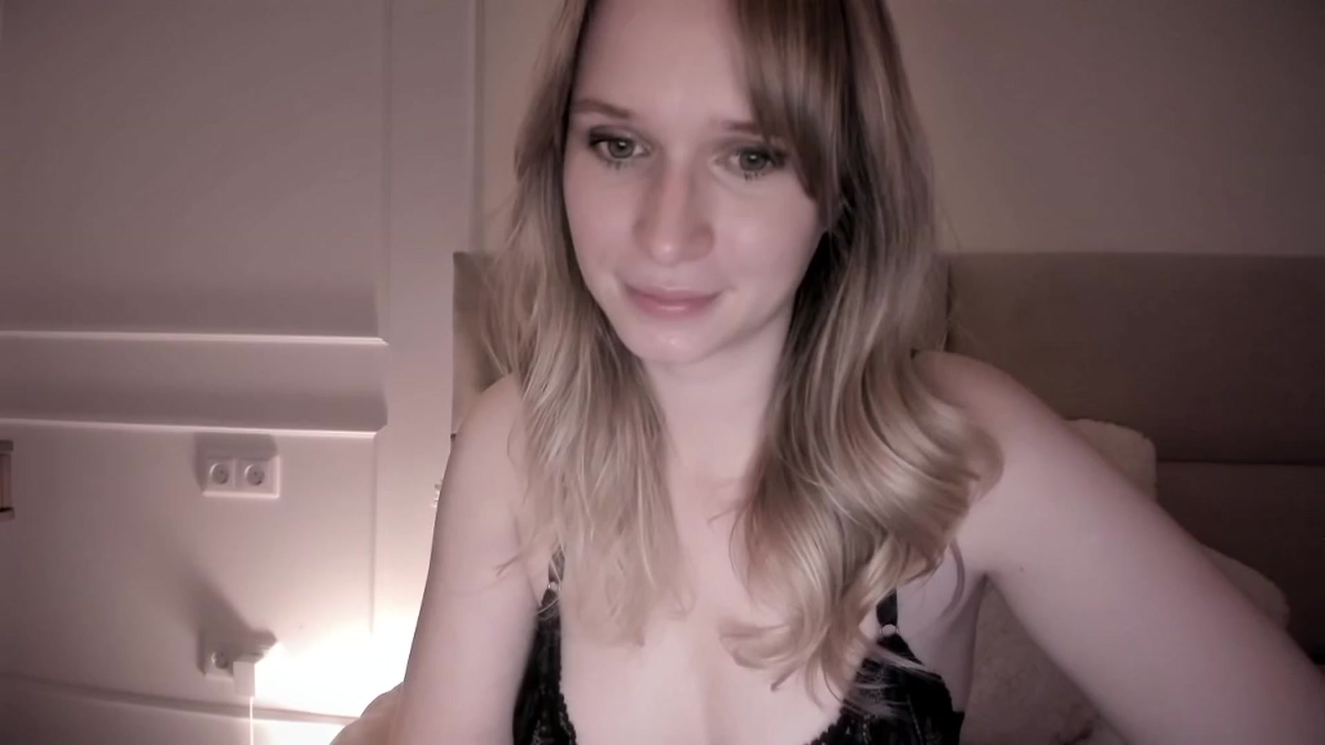 Gallery image thumbnail from Speculoos_'s myfreecams stream on, 04/04/2024, 20:56 image 20 of 20