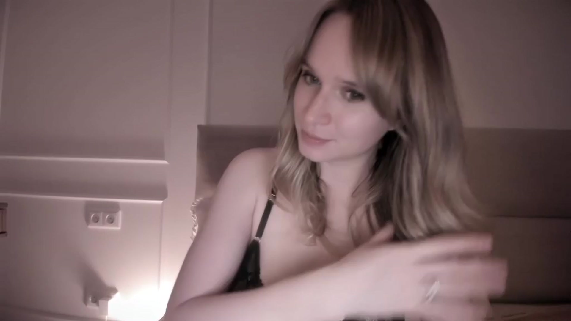 Gallery image thumbnail from Speculoos_'s myfreecams stream on, 04/04/2024, 20:56 image 1 of 20