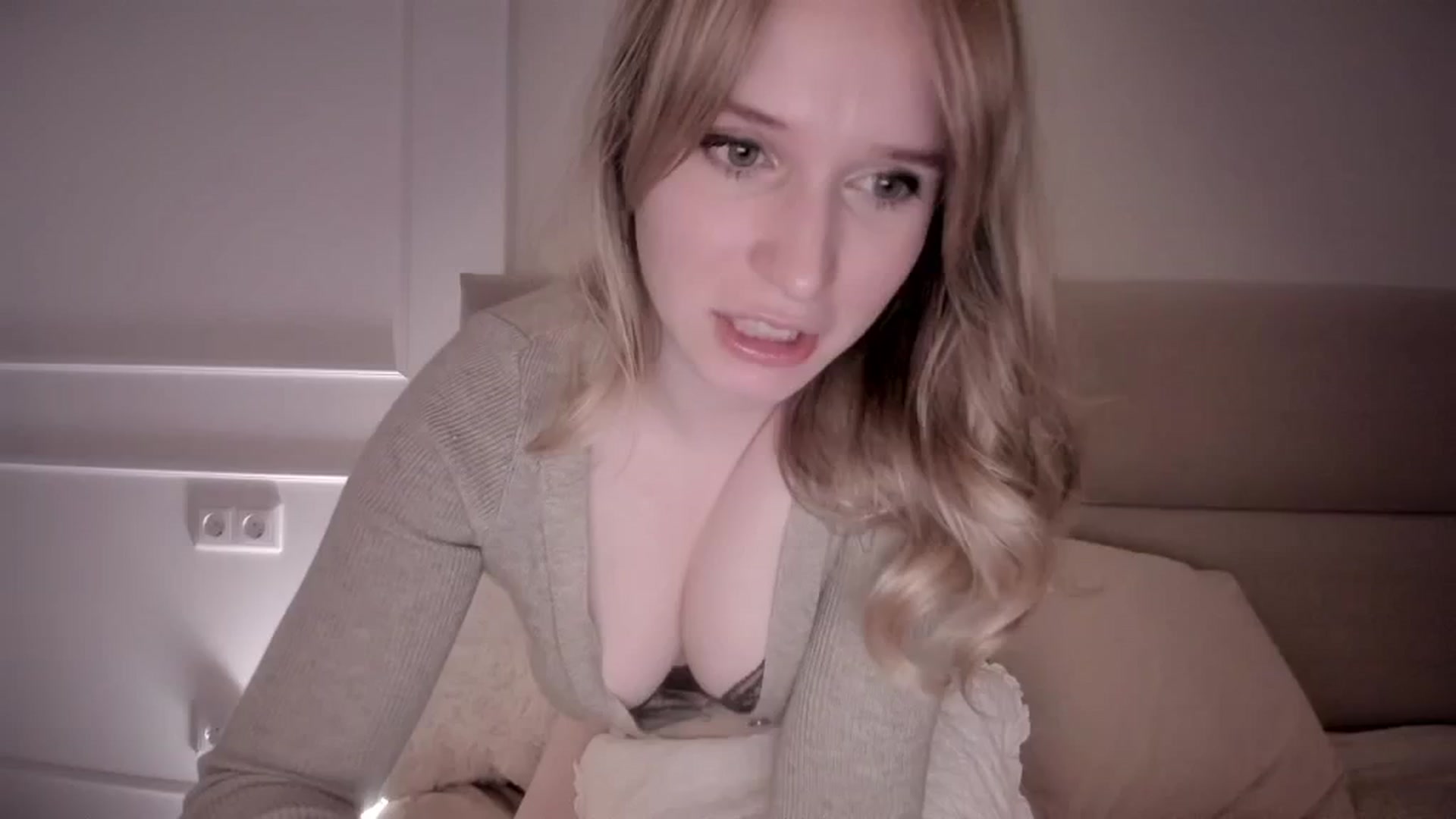 Gallery image thumbnail from Speculoos_'s myfreecams stream on, 04/23/2024, 20:31 image 2 of 20