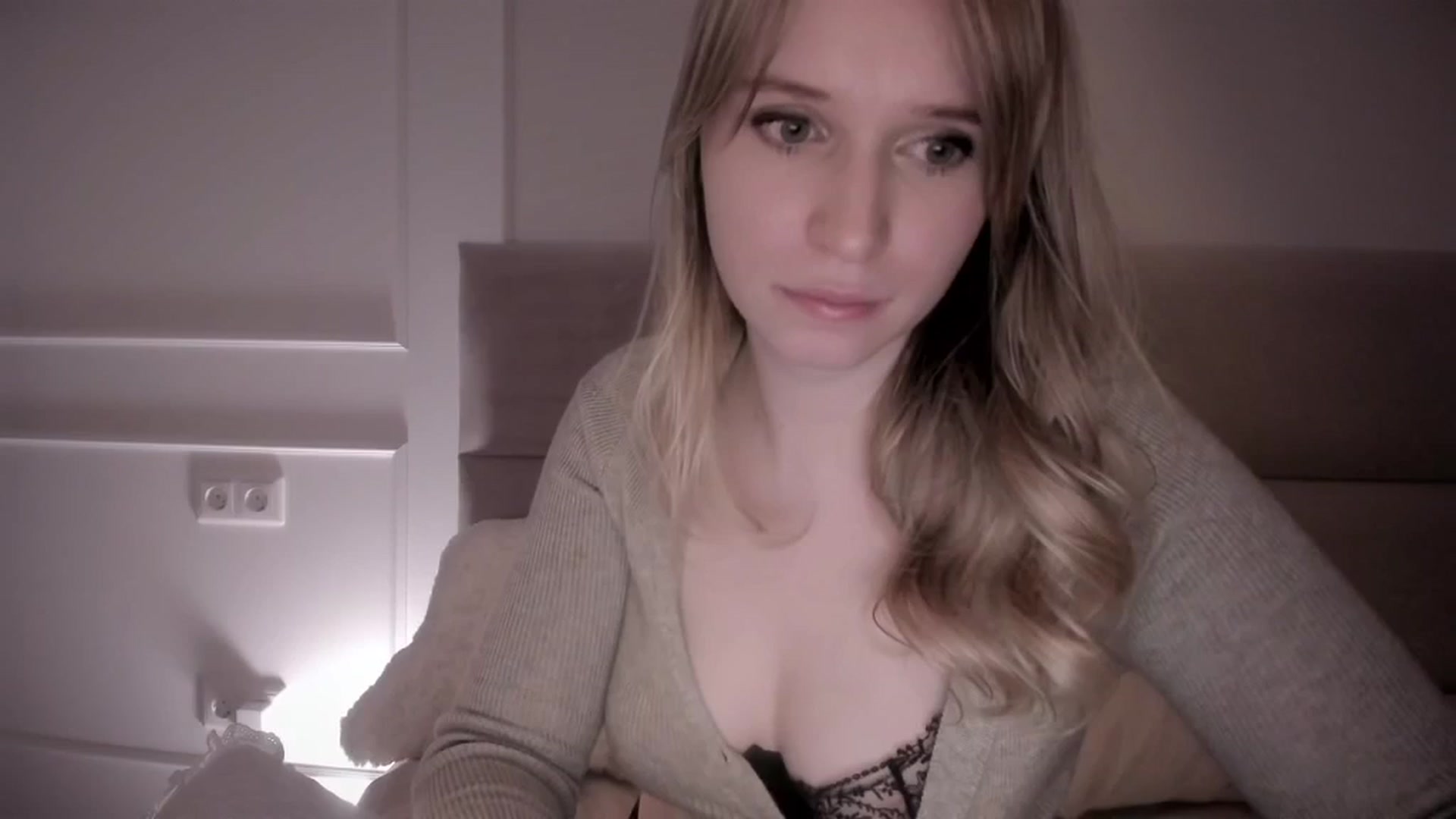 Gallery image thumbnail from Speculoos_'s myfreecams stream on, 04/23/2024, 20:31 image 20 of 20