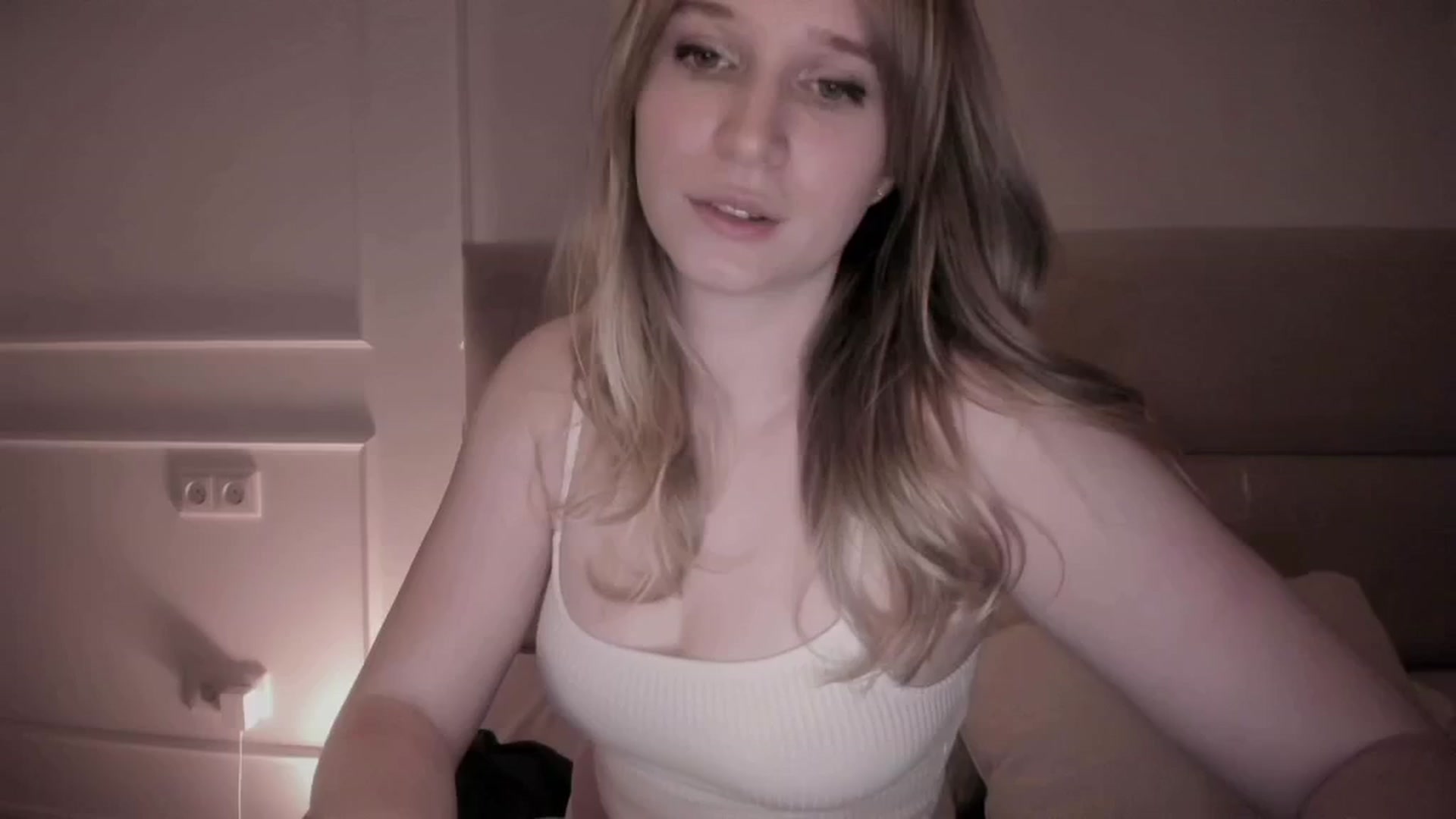 Gallery image thumbnail from Speculoos_'s myfreecams stream on, 05/07/2024, 20:57 image 20 of 20