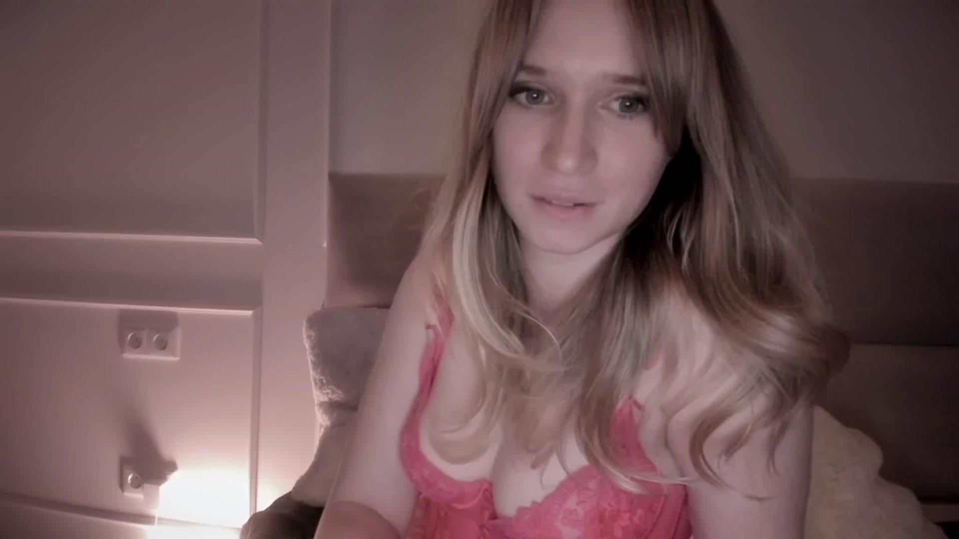 Gallery image thumbnail from Speculoos_'s myfreecams stream on, 05/10/2024, 20:09 image 11 of 20