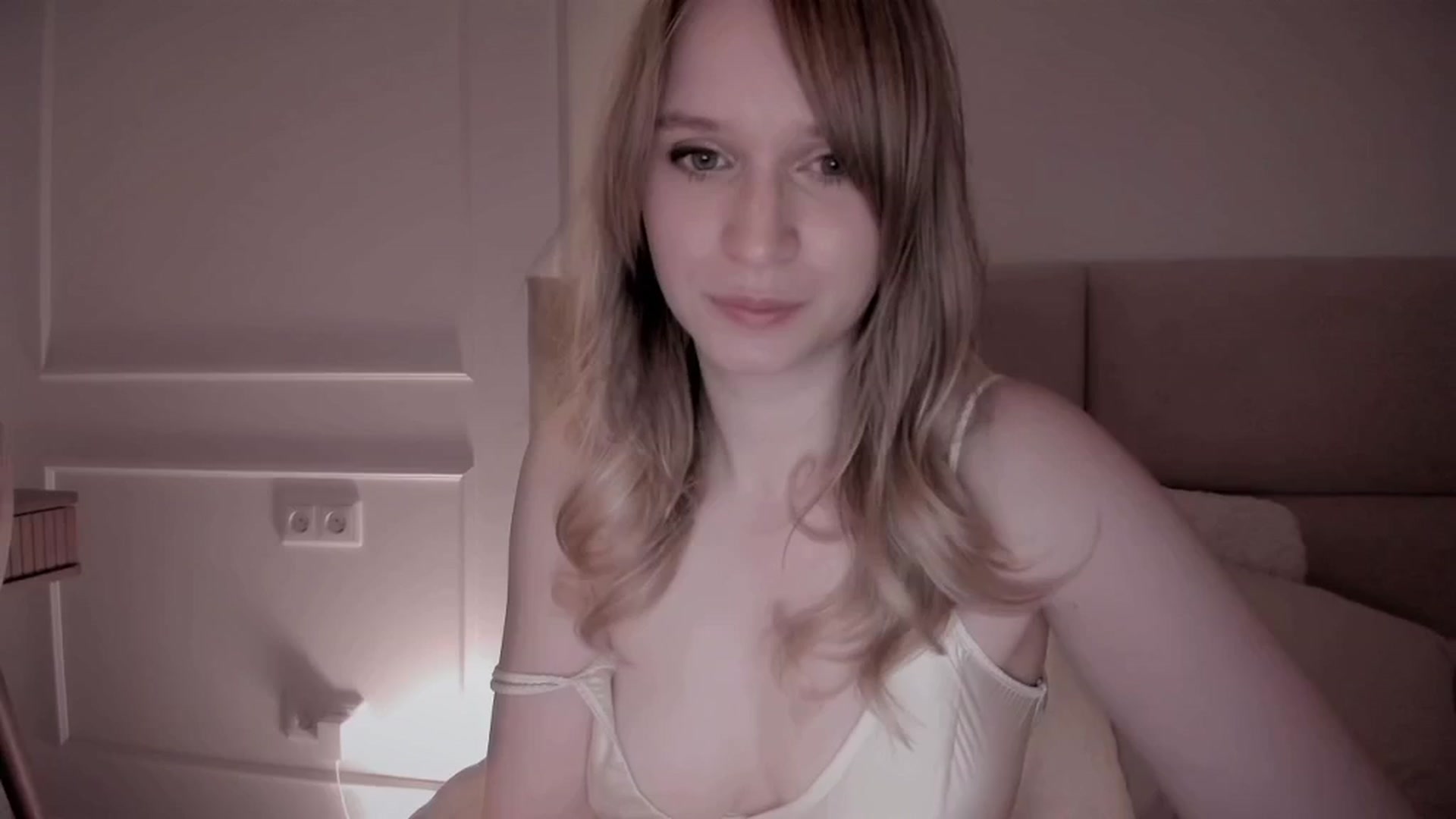 Gallery image thumbnail from Speculoos_'s myfreecams stream on, 05/28/2024, 20:28 image 10 of 20