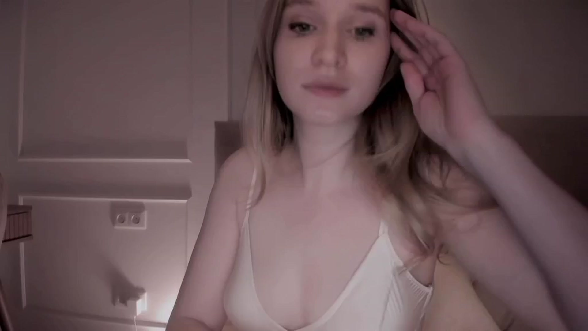 Gallery image thumbnail from Speculoos_'s myfreecams stream on, 05/28/2024, 20:28 image 15 of 20