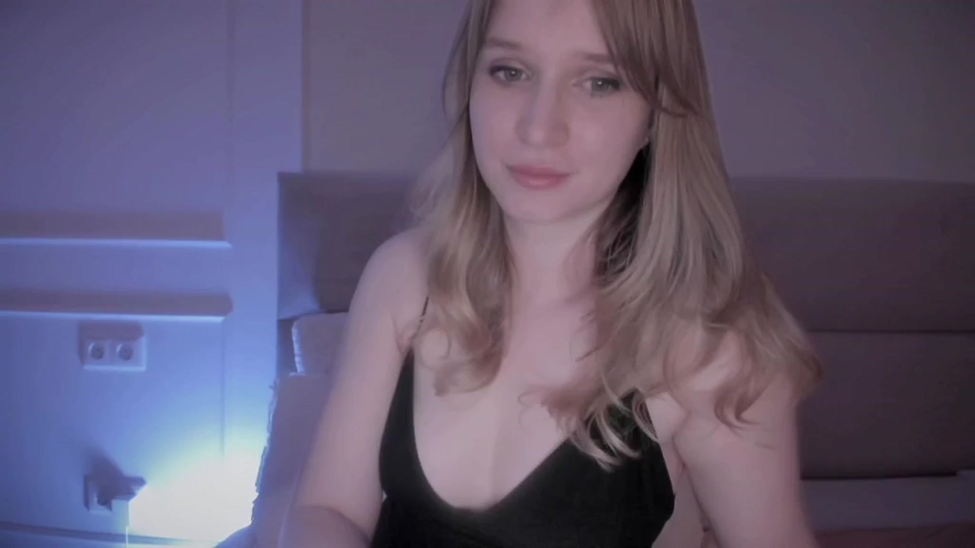 Gallery image thumbnail from Speculoos_'s myfreecams stream on, 06/03/2024, 20:16 image 2 of 20