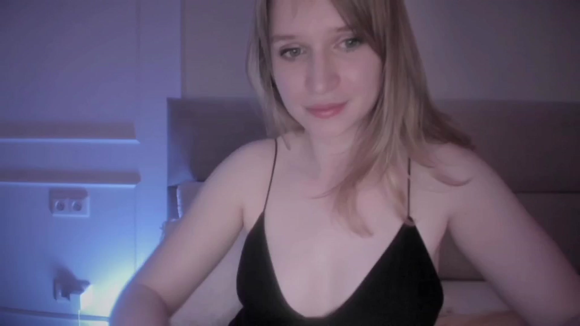 Gallery image thumbnail from Speculoos_'s myfreecams stream on, 06/03/2024, 20:16 image 6 of 20