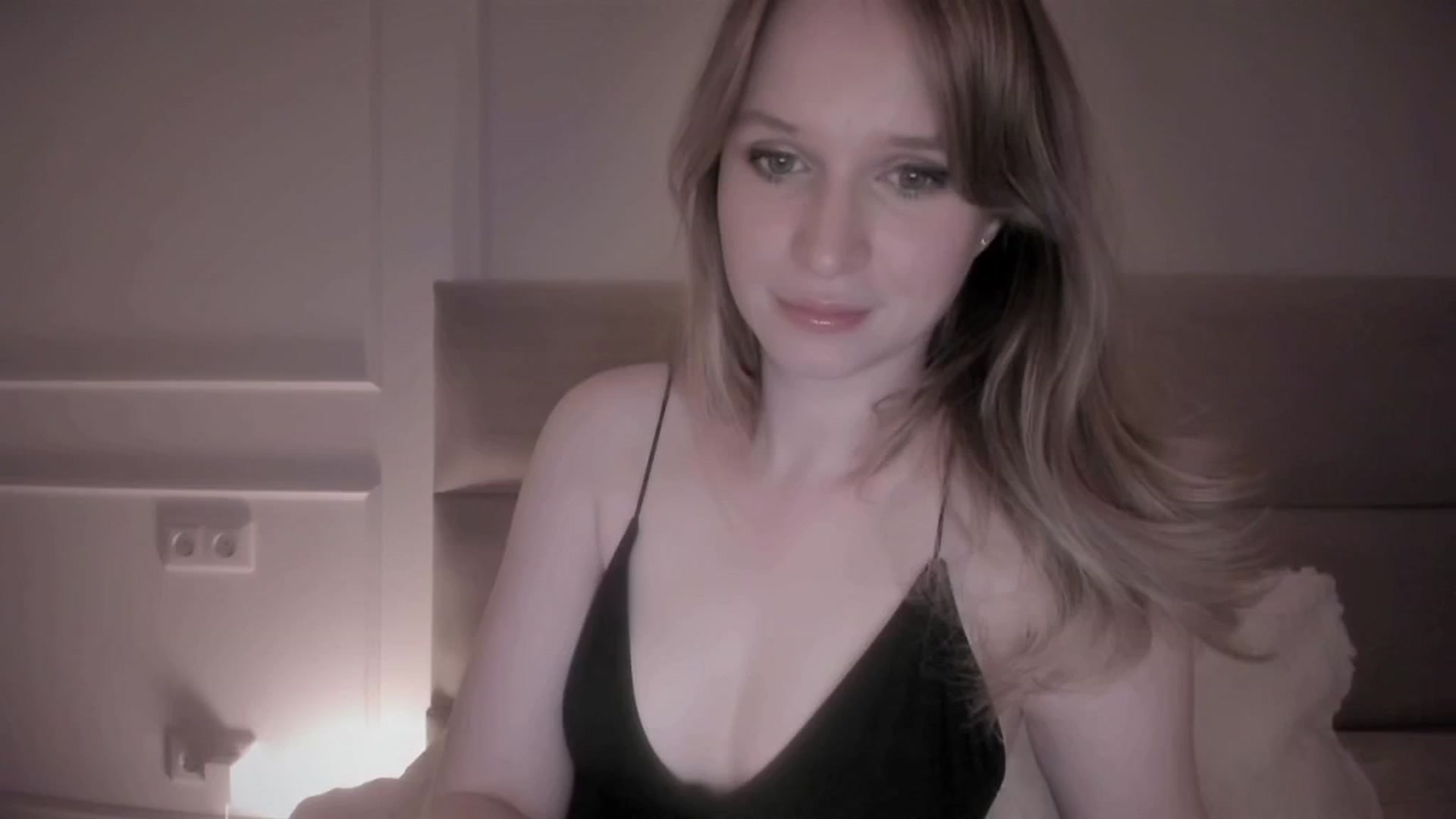 Gallery image thumbnail from Speculoos_'s myfreecams stream on, 07/10/2024, 20:19 image 2 of 20