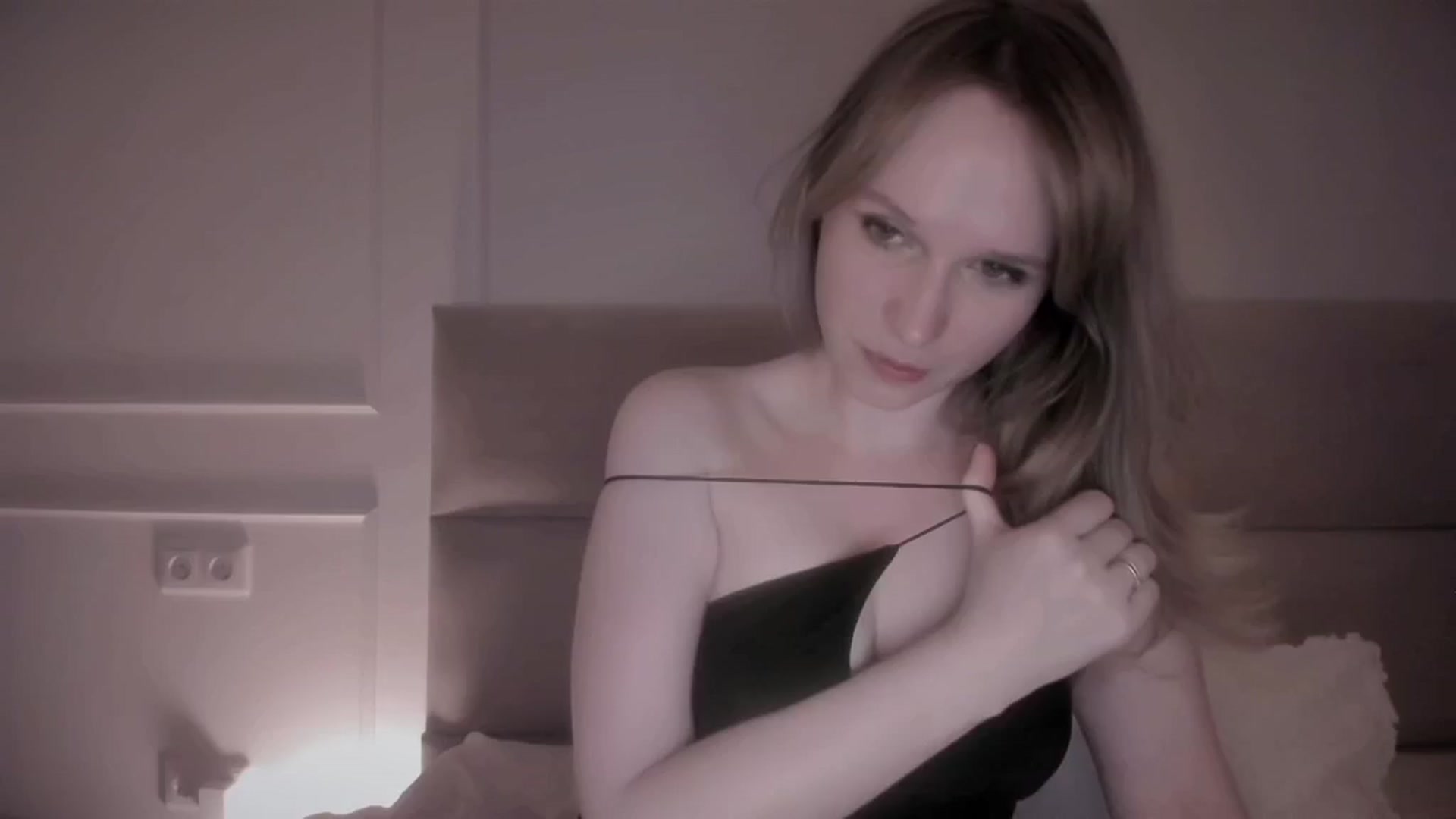 Gallery image thumbnail from Speculoos_'s myfreecams stream on, 07/10/2024, 20:19 image 18 of 20