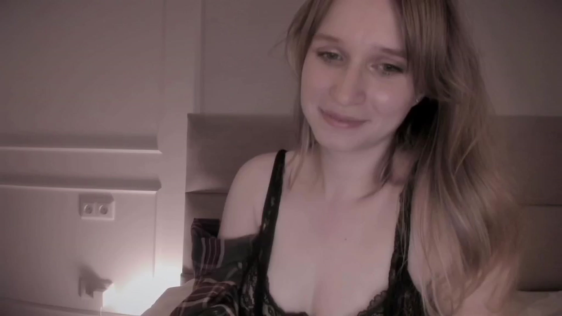 Gallery image thumbnail from Speculoos_'s myfreecams stream on, 07/29/2024, 19:54 image 16 of 20