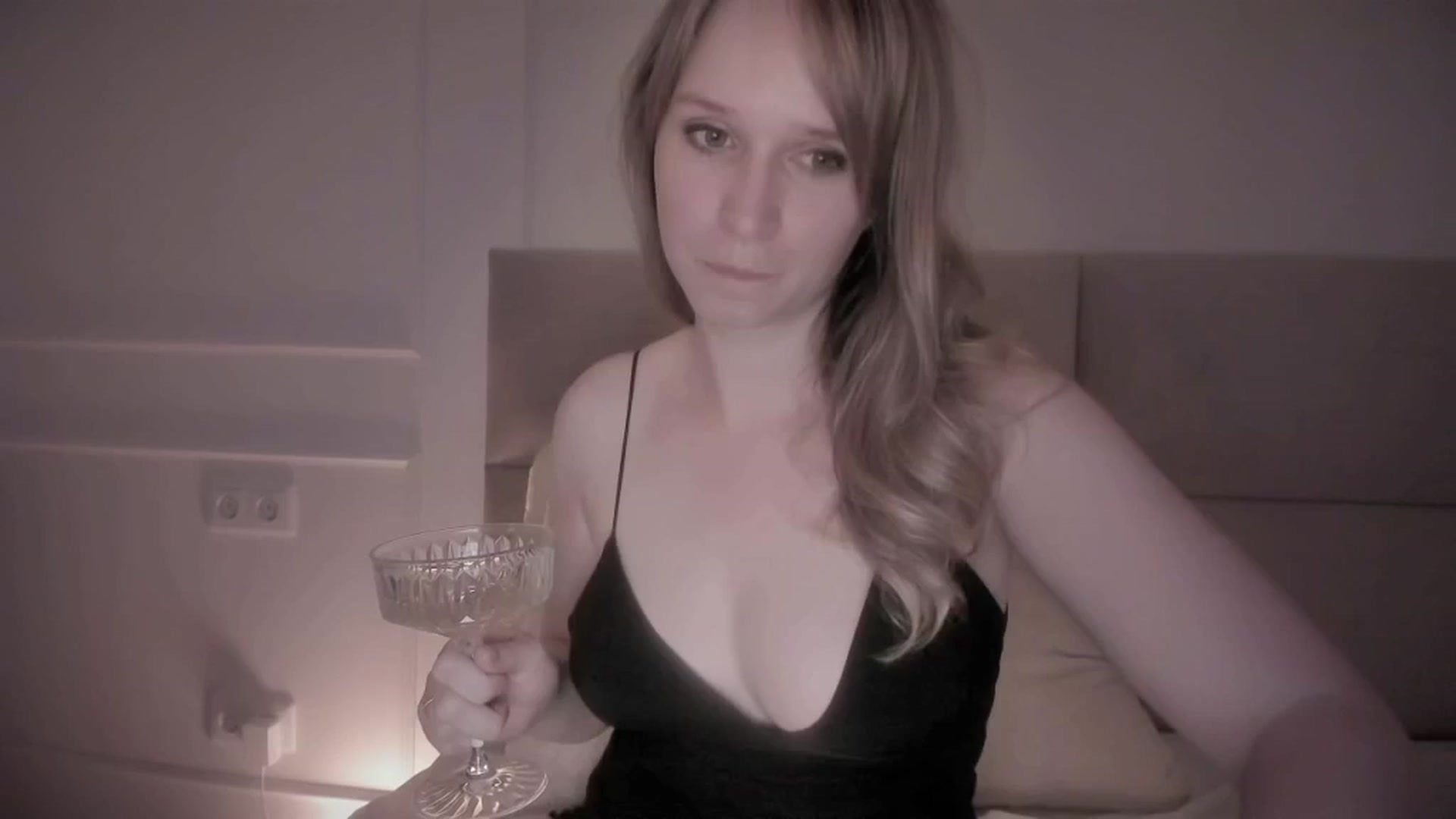 Gallery image thumbnail from Speculoos_'s myfreecams stream on, 07/30/2024, 19:48 image 13 of 20