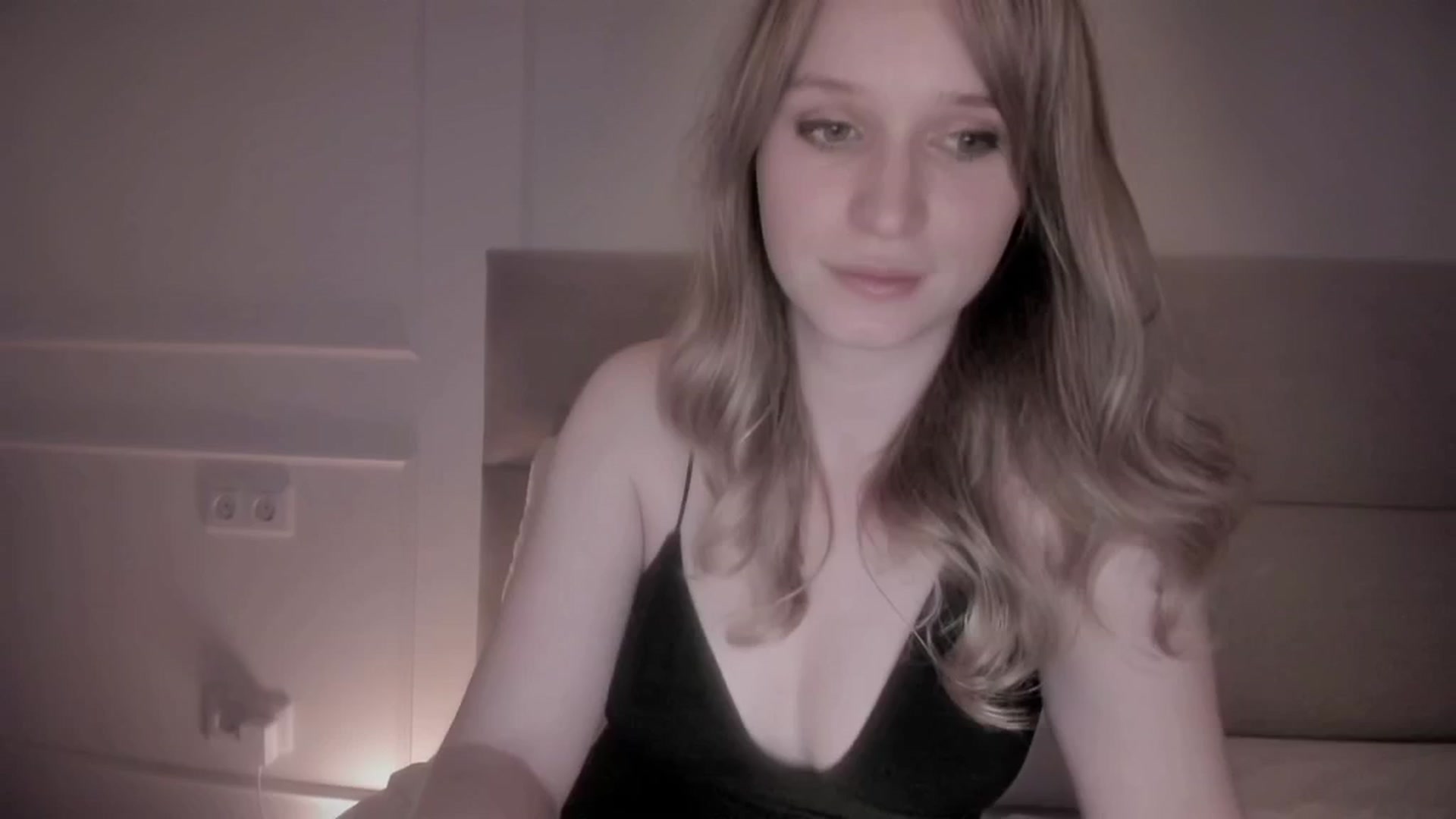 Gallery image thumbnail from Speculoos_'s myfreecams stream on, 07/30/2024, 19:48 image 2 of 20