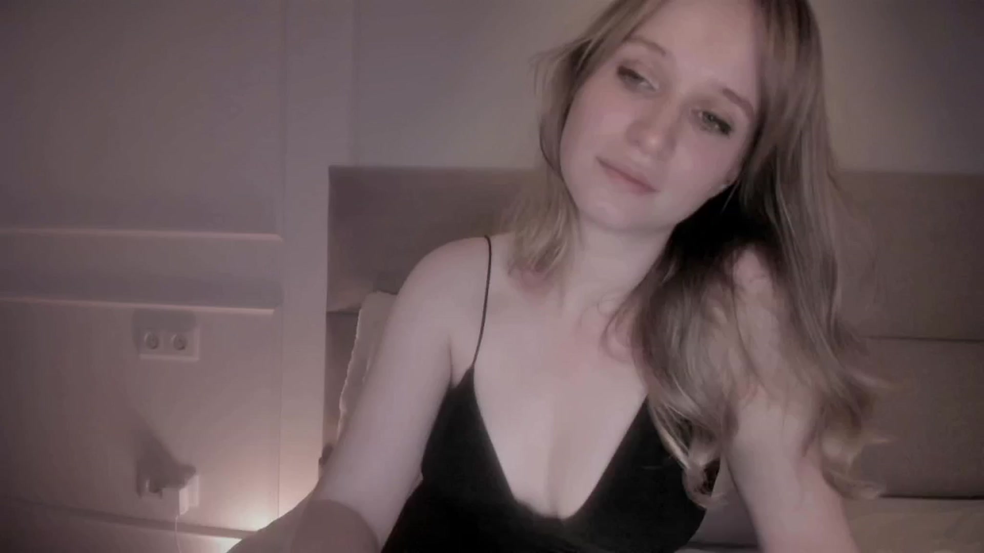 Gallery image thumbnail from Speculoos_'s myfreecams stream on, 07/30/2024, 19:48 image 5 of 20