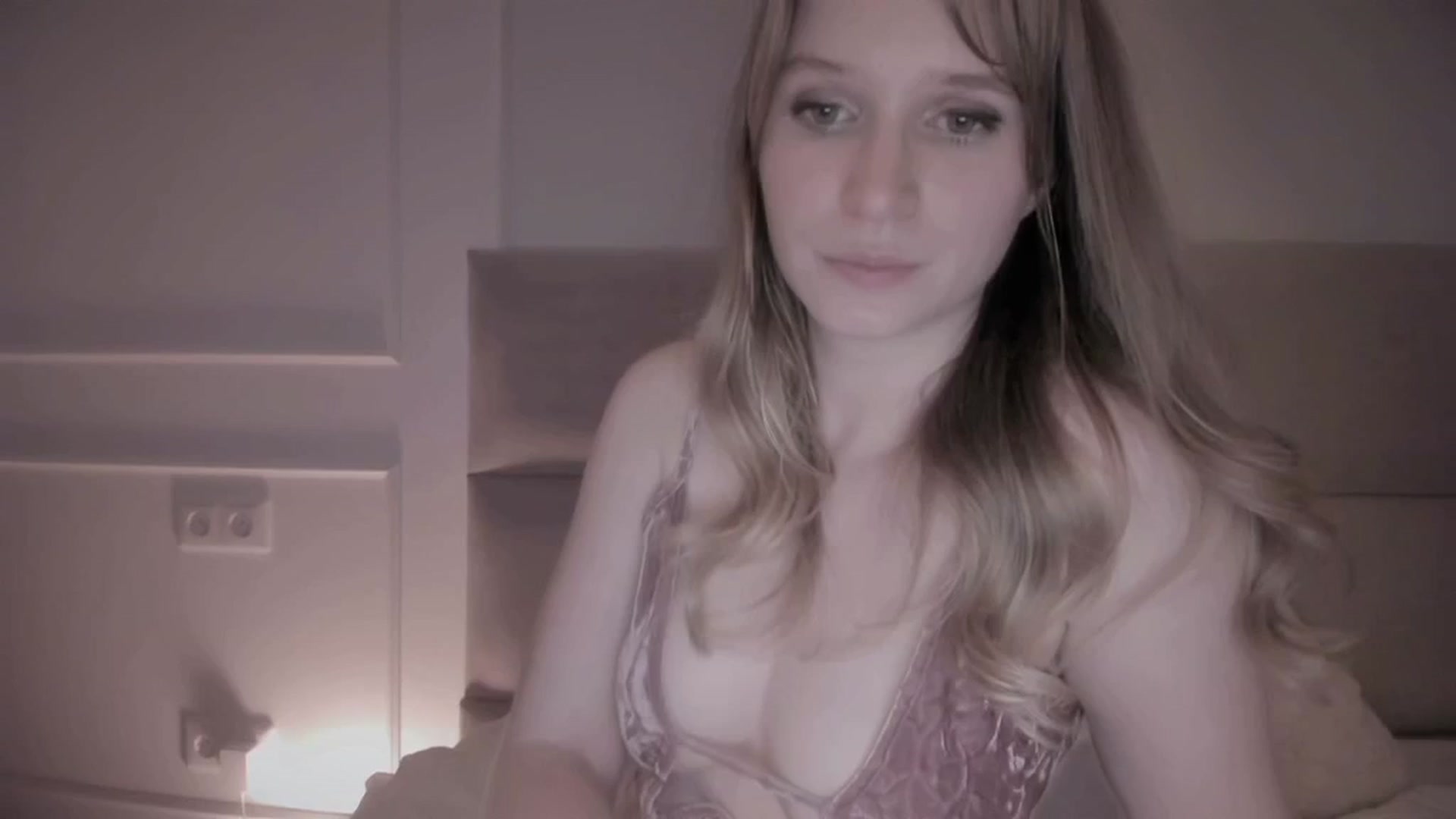 Gallery image thumbnail from Speculoos_'s myfreecams stream on, 07/31/2024, 20:00 image 8 of 20