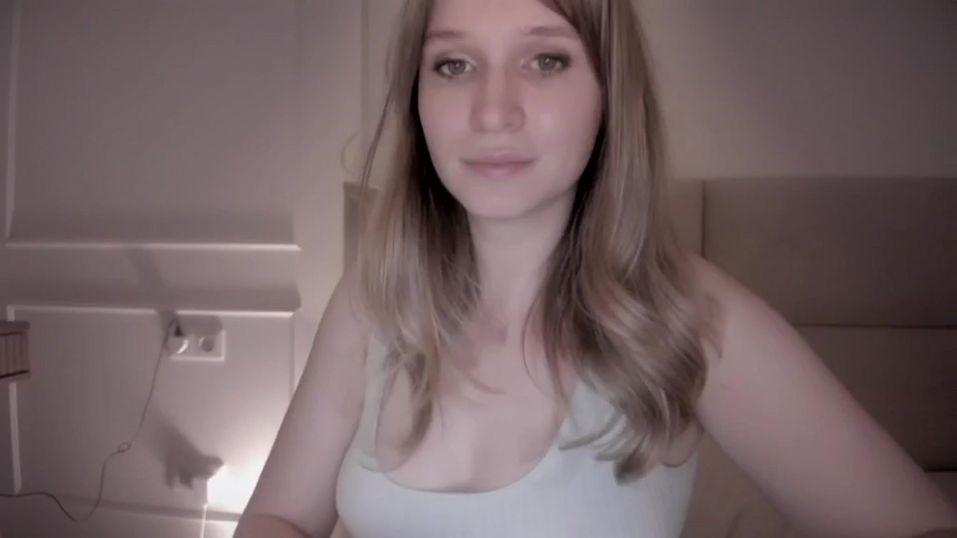 Gallery image thumbnail from Speculoos_'s myfreecams stream on, 08/07/2024, 20:03 image 19 of 20