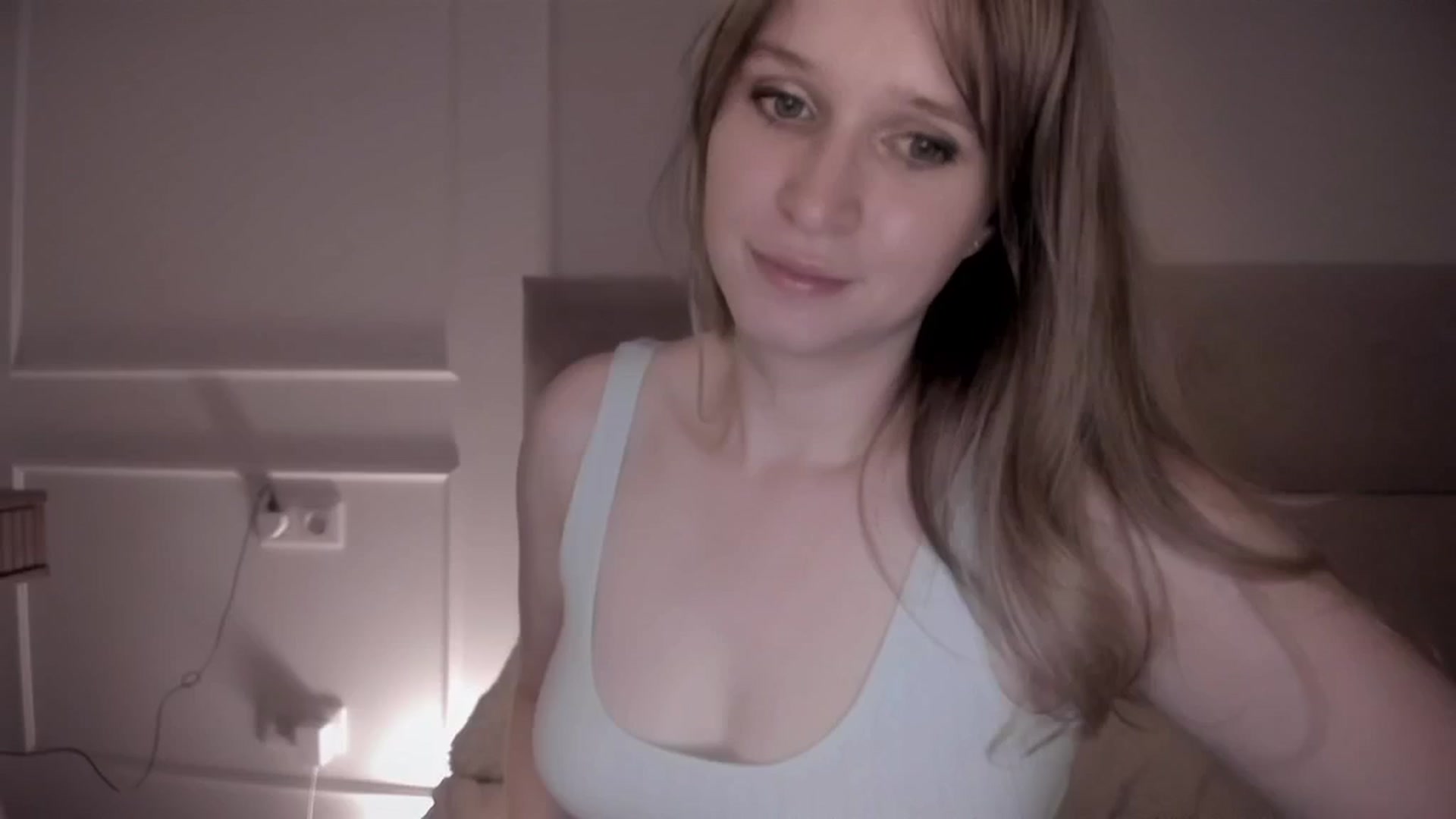 Gallery image thumbnail from Speculoos_'s myfreecams stream on, 08/07/2024, 20:03 image 15 of 20