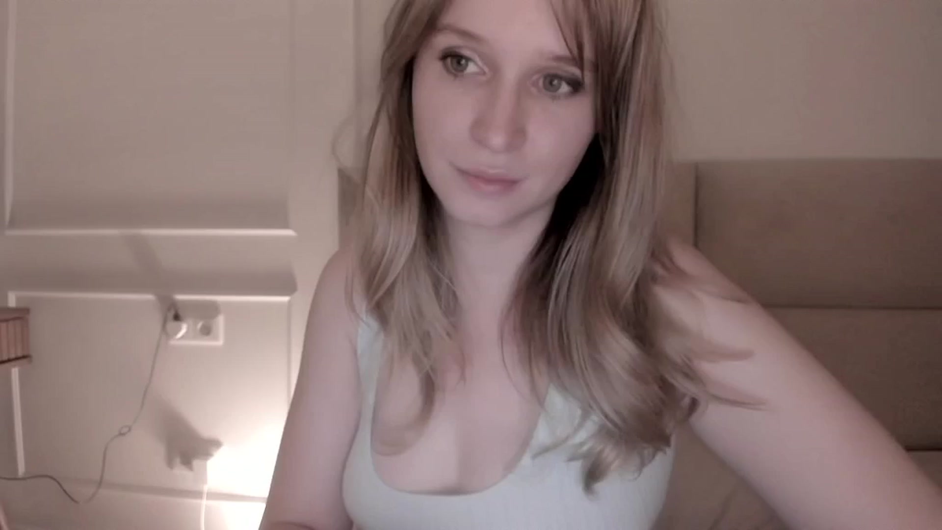 Gallery image thumbnail from Speculoos_'s myfreecams stream on, 08/07/2024, 20:03 image 20 of 20