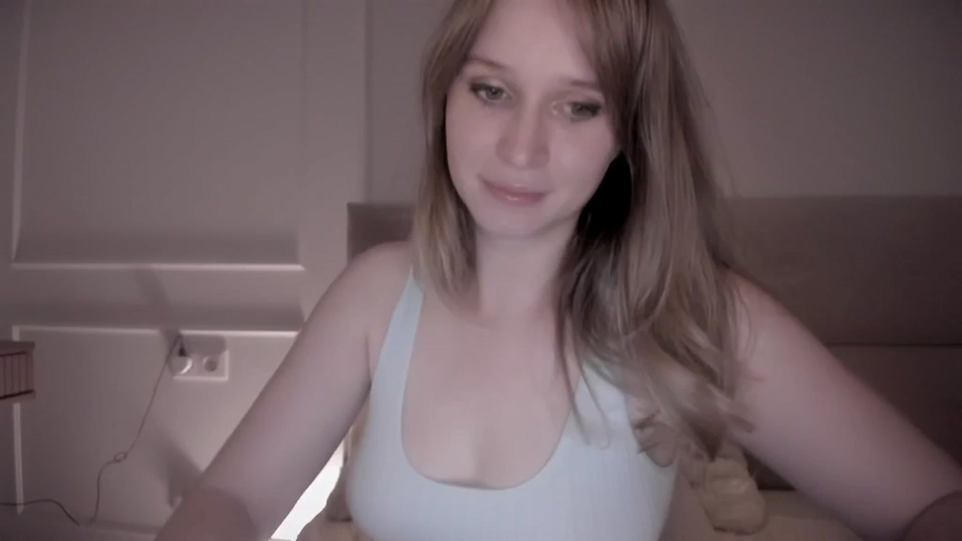 Gallery image thumbnail from Speculoos_'s myfreecams stream on, 08/07/2024, 20:03 image 2 of 20