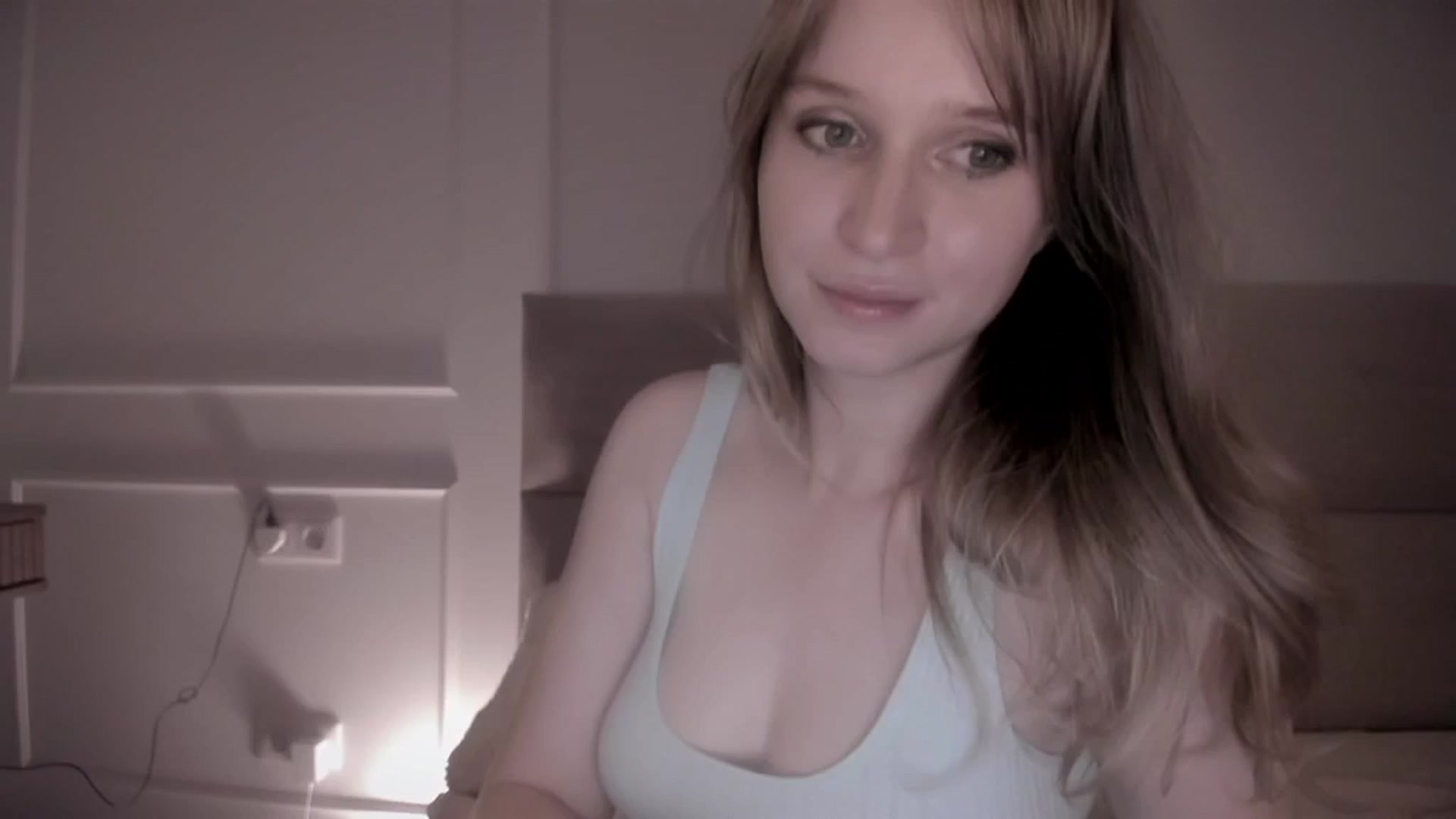 Gallery image thumbnail from Speculoos_'s myfreecams stream on, 08/07/2024, 20:03 image 16 of 20