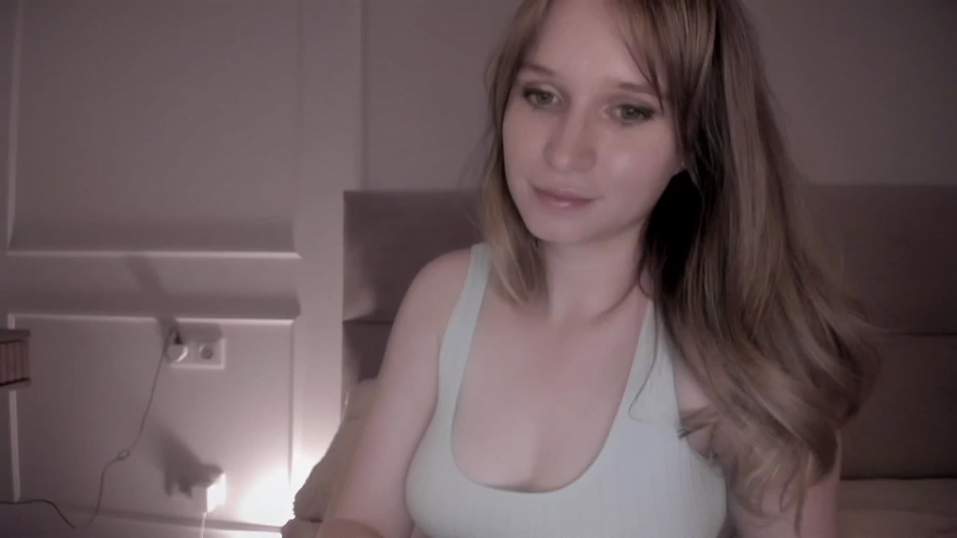 Gallery image thumbnail from Speculoos_'s myfreecams stream on, 08/07/2024, 20:03 image 17 of 20