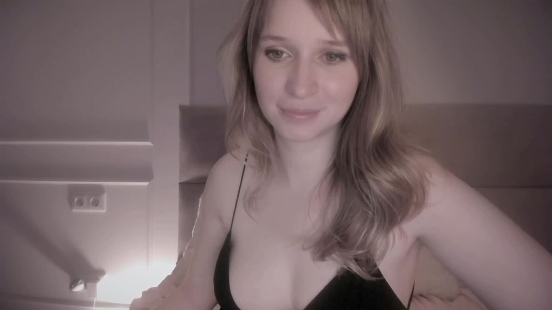 Gallery image thumbnail from Speculoos_'s myfreecams stream on, 08/26/2024, 19:49 image 18 of 20