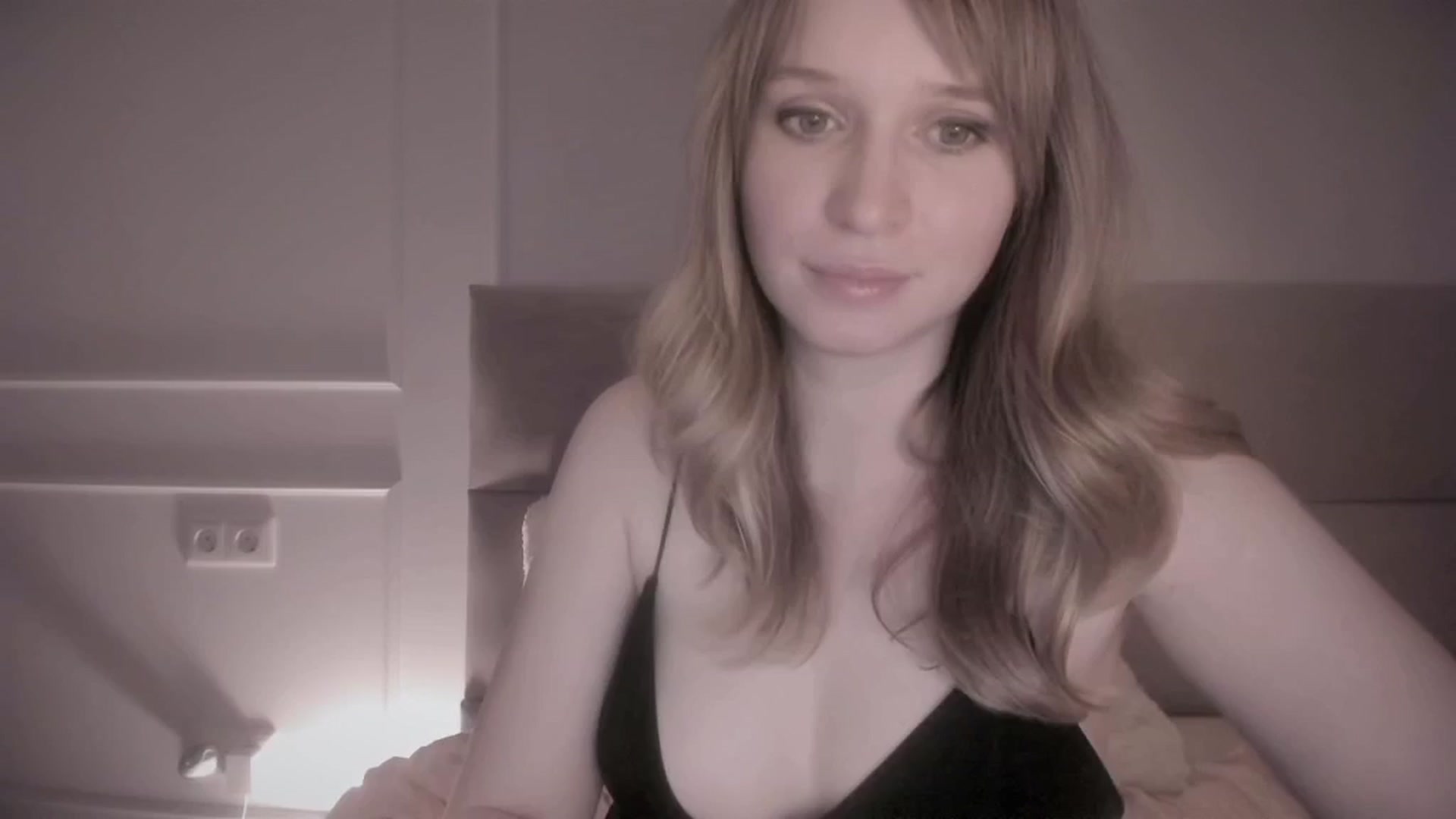 Gallery image thumbnail from Speculoos_'s myfreecams stream on, 08/26/2024, 19:49 image 6 of 20