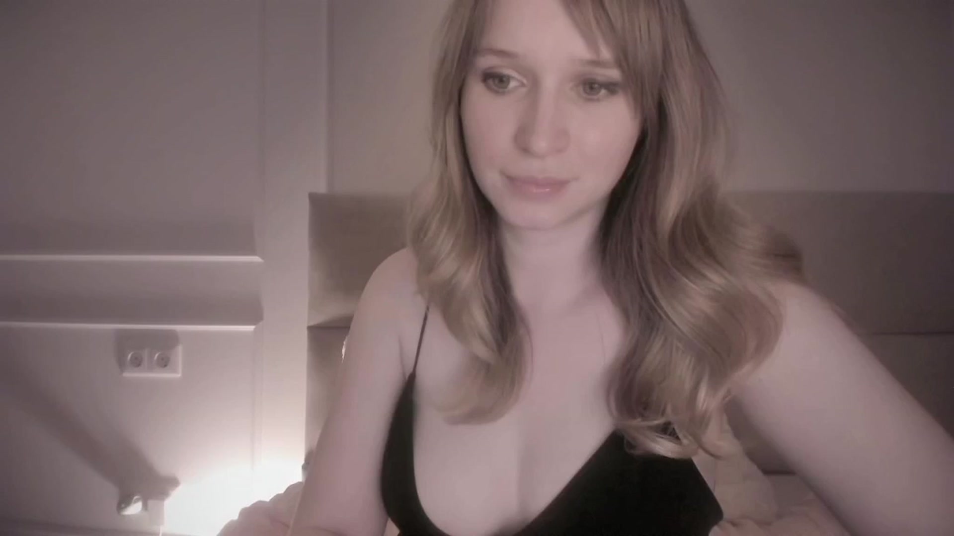 Gallery image thumbnail from Speculoos_'s myfreecams stream on, 08/26/2024, 19:49 image 2 of 20