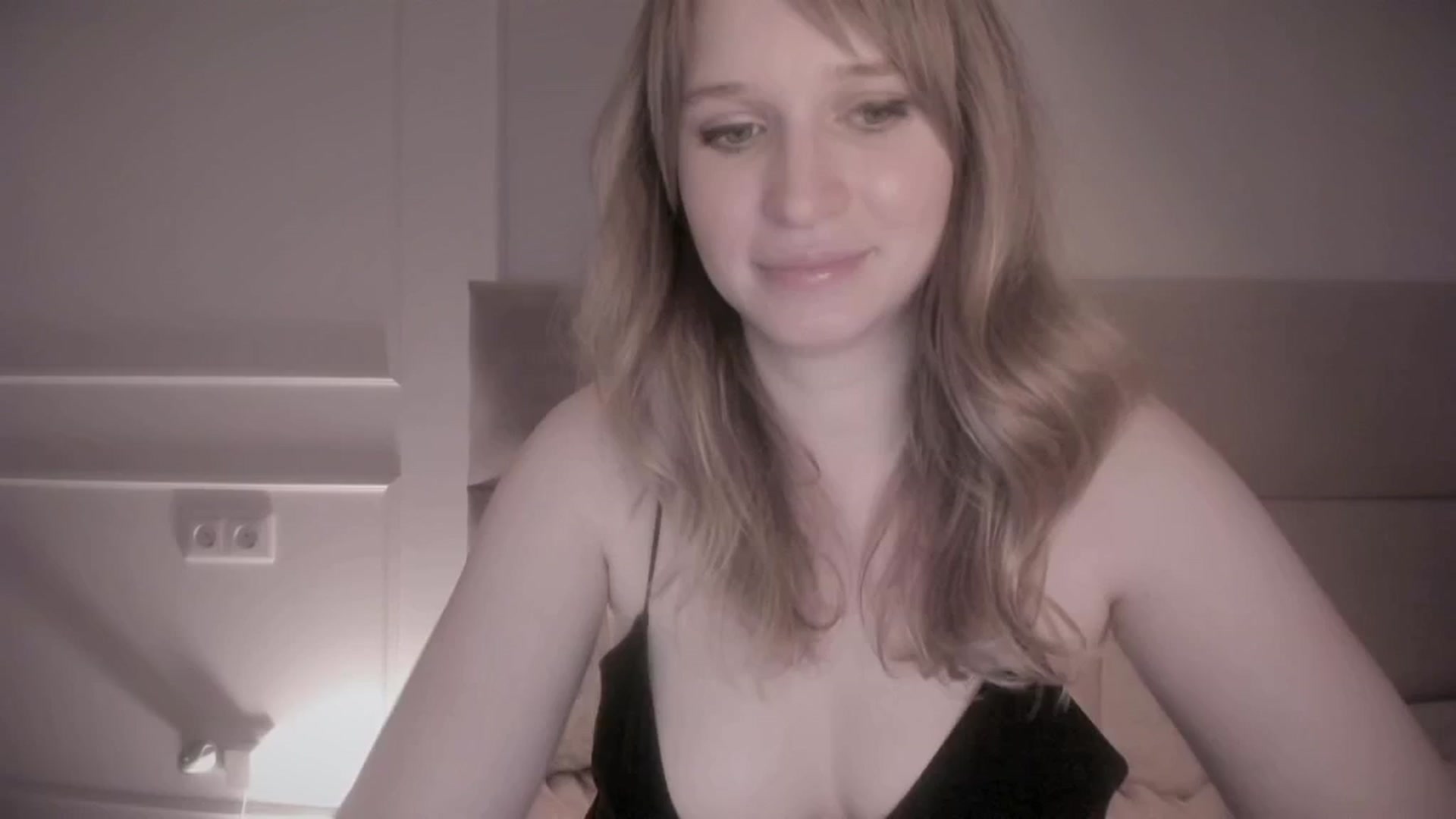 Gallery image thumbnail from Speculoos_'s myfreecams stream on, 08/26/2024, 19:49 image 14 of 20