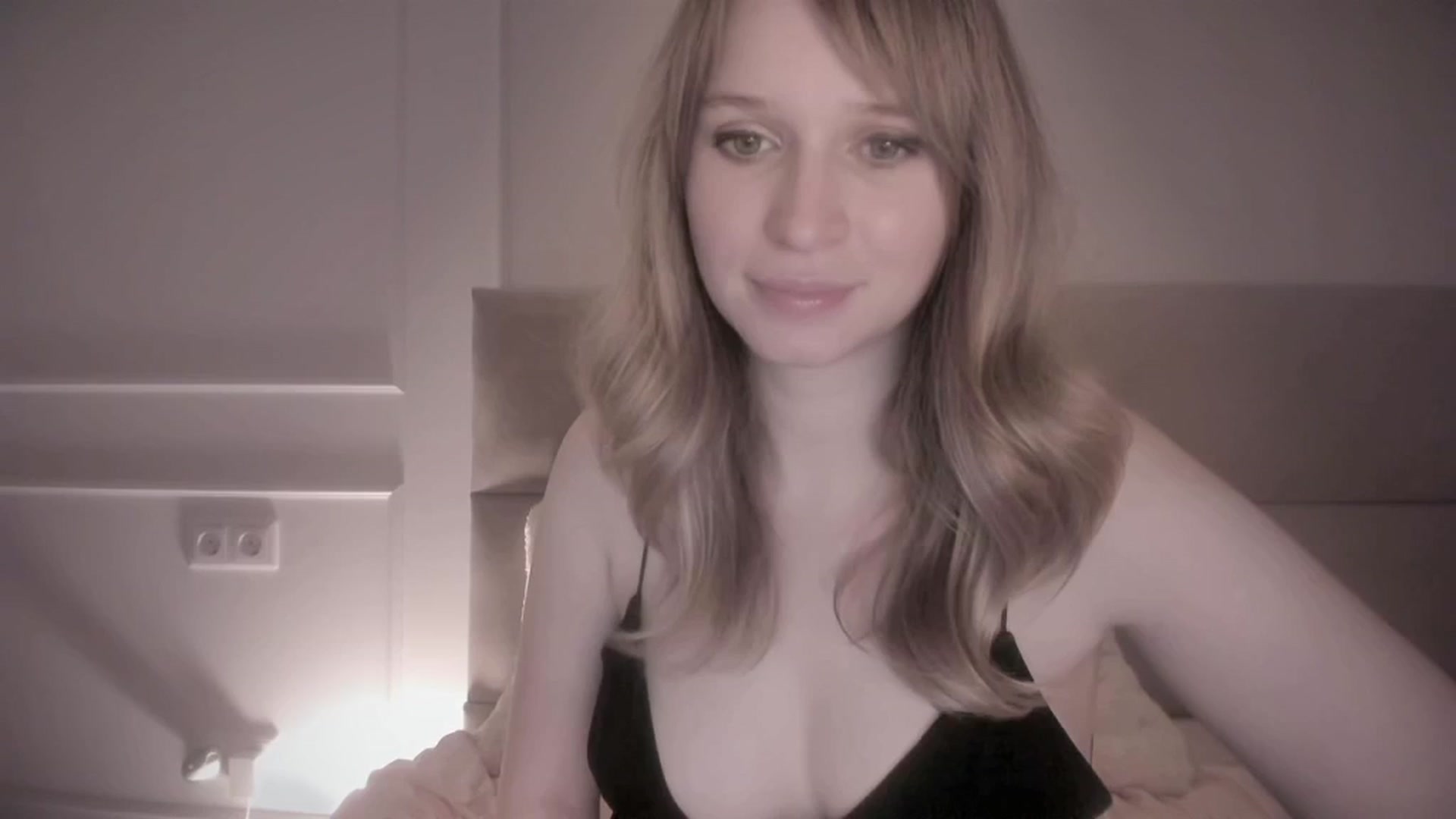 Gallery image thumbnail from Speculoos_'s myfreecams stream on, 08/26/2024, 19:49 image 5 of 20