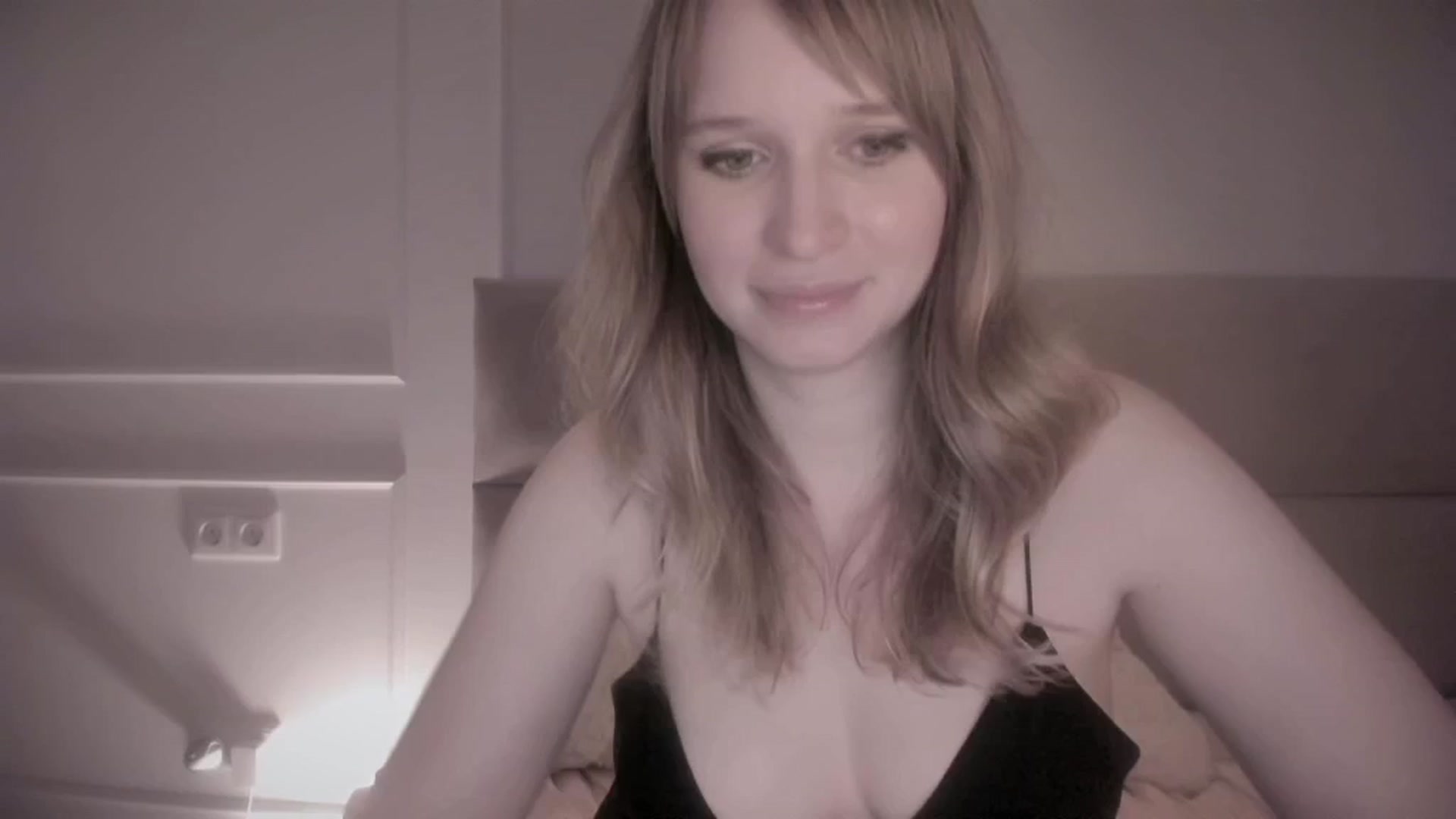 Gallery image thumbnail from Speculoos_'s myfreecams stream on, 08/26/2024, 19:49 image 15 of 20