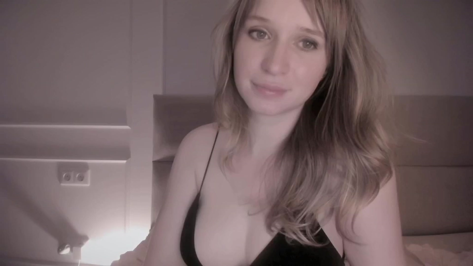 Gallery image thumbnail from Speculoos_'s myfreecams stream on, 08/26/2024, 19:49 image 19 of 20